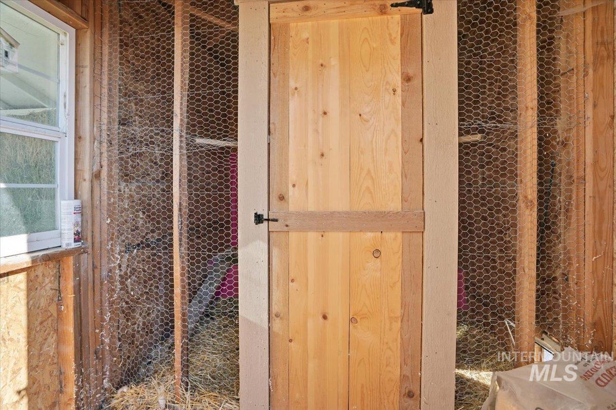 2462 Succor Creek Rd, Homedale, Idaho 83628, 4 Bedrooms, 3 Bathrooms, Residential For Sale, Price $1,050,900,MLS 98973206