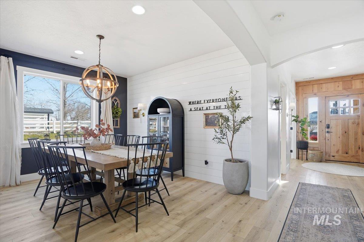 2462 Succor Creek Rd, Homedale, Idaho 83628, 4 Bedrooms, 3 Bathrooms, Residential For Sale, Price $1,050,900,MLS 98973206