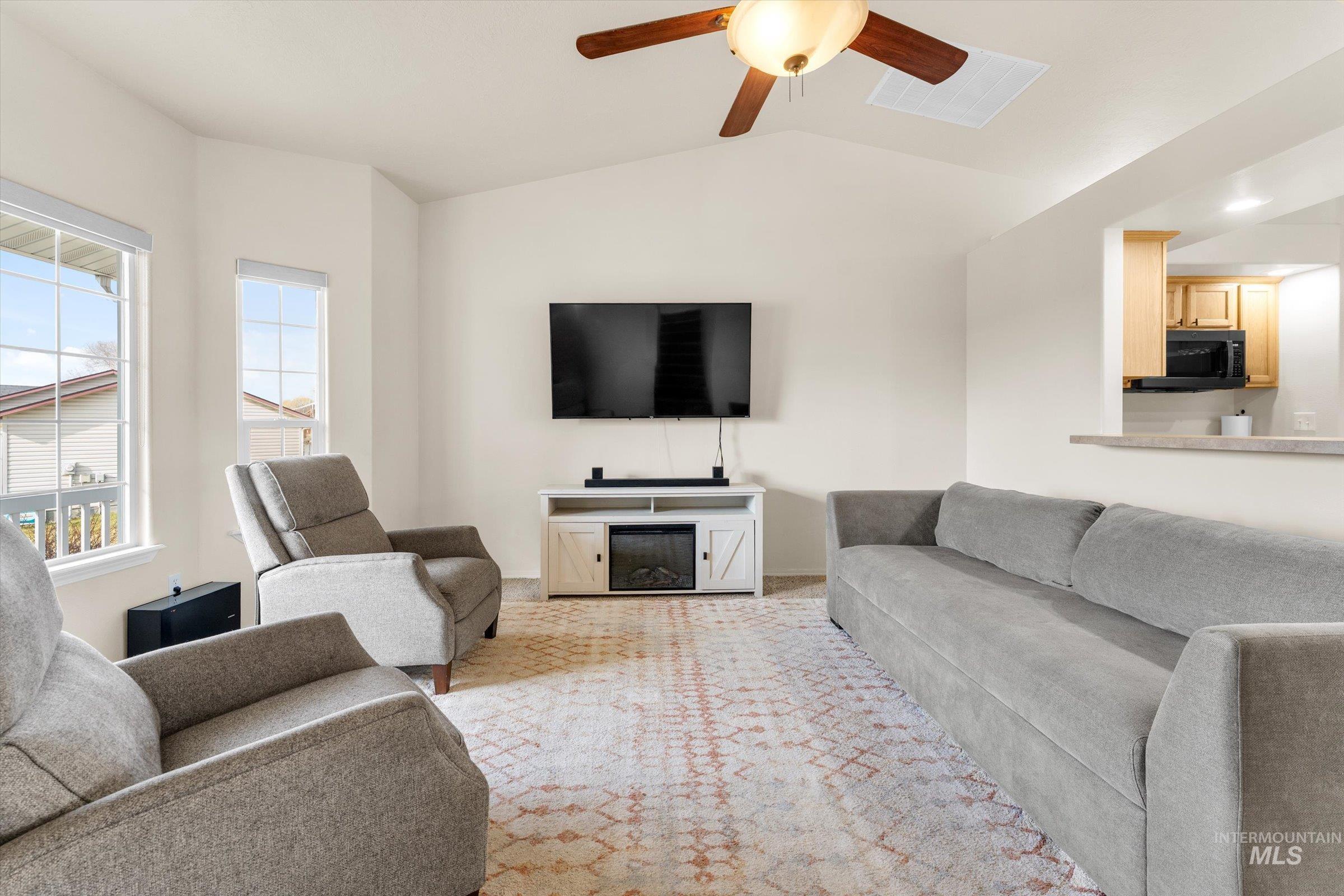 3418 E Friar Tuck Ct, Nampa, Idaho 83687-9062, 3 Bedrooms, 2 Bathrooms, Residential For Sale, Price $325,000,MLS 98973207