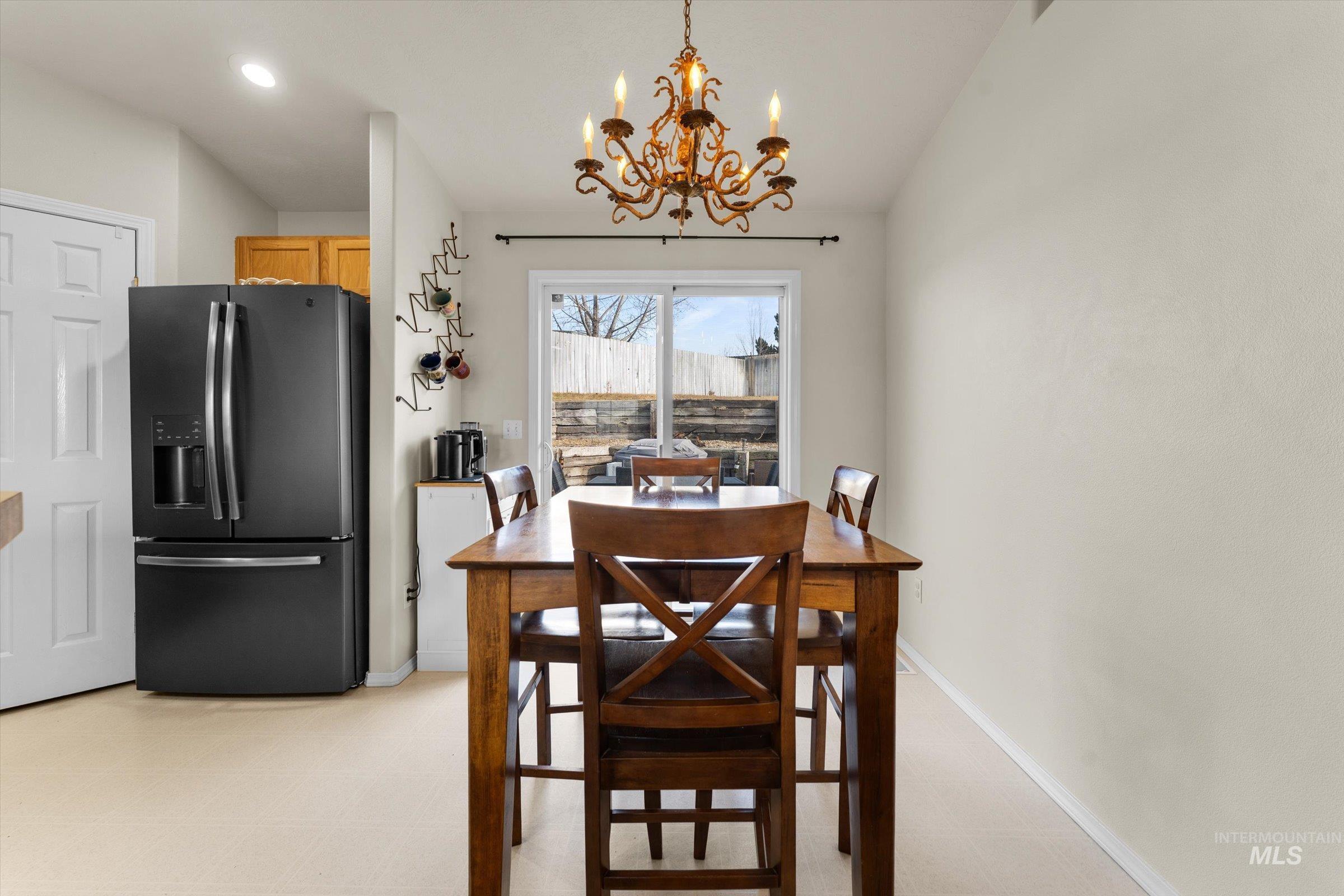 3418 E Friar Tuck Ct, Nampa, Idaho 83687-9062, 3 Bedrooms, 2 Bathrooms, Residential For Sale, Price $325,000,MLS 98973207