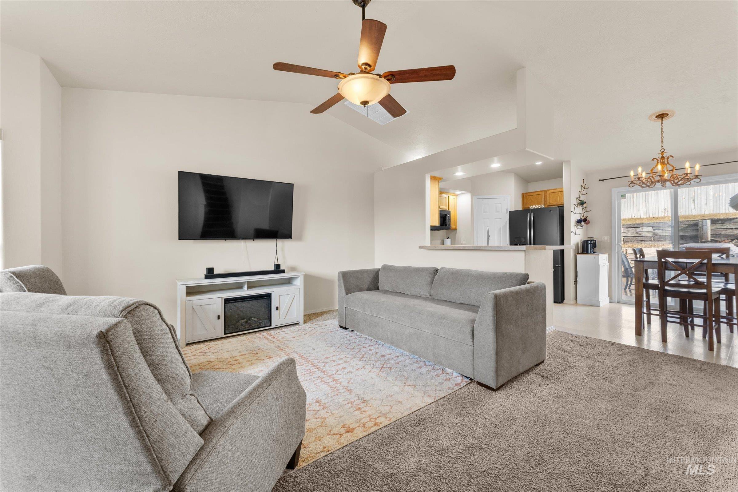 3418 E Friar Tuck Ct, Nampa, Idaho 83687-9062, 3 Bedrooms, 2 Bathrooms, Residential For Sale, Price $325,000,MLS 98973207