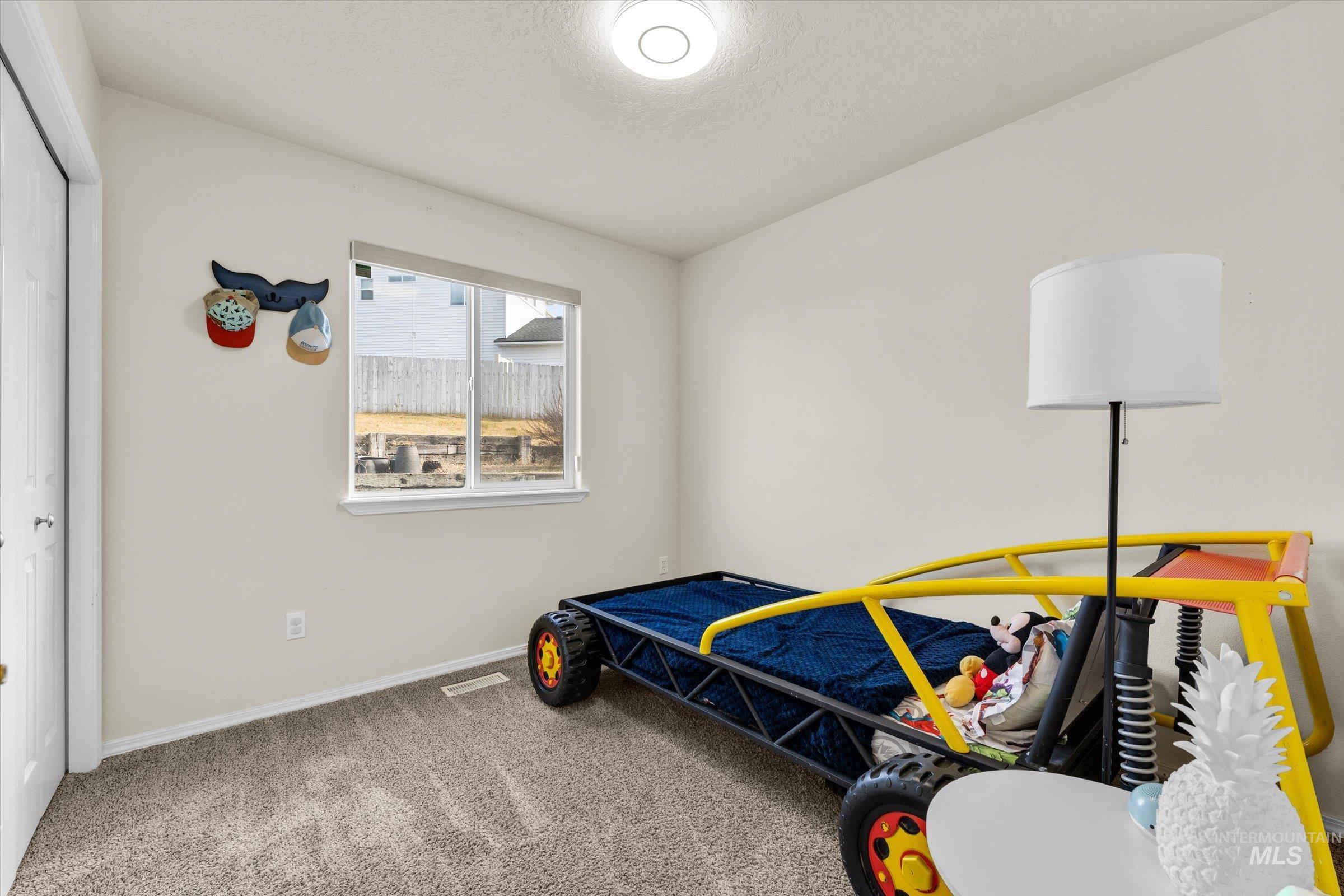 3418 E Friar Tuck Ct, Nampa, Idaho 83687-9062, 3 Bedrooms, 2 Bathrooms, Residential For Sale, Price $325,000,MLS 98973207