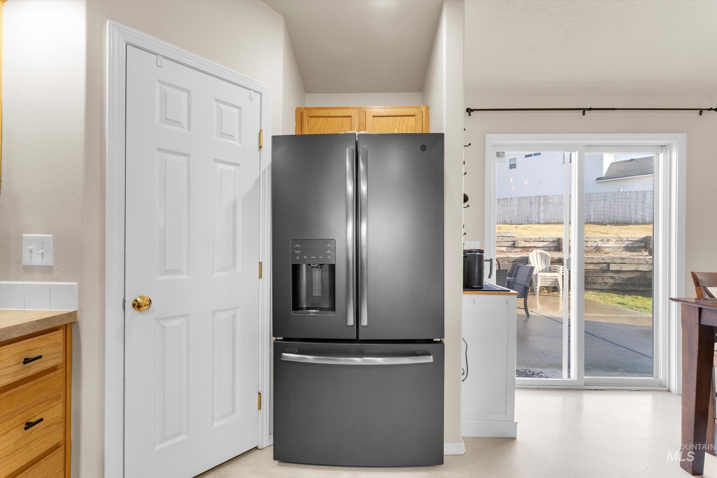 3418 E Friar Tuck Ct, Nampa, Idaho 83687-9062, 3 Bedrooms, 2 Bathrooms, Residential For Sale, Price $325,000,MLS 98973207