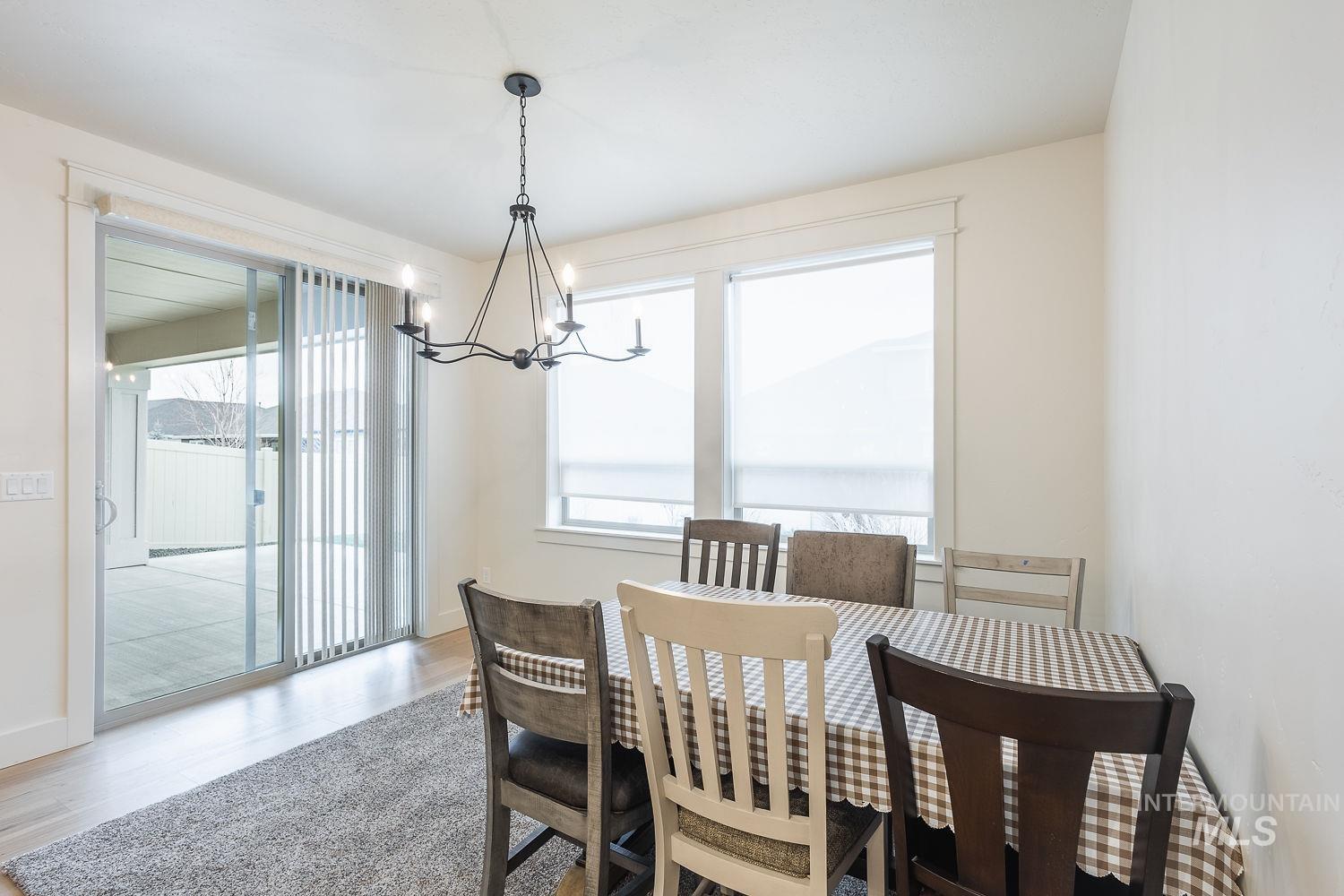 2752 E Sawtelle Peak St, Meridian, Idaho 83642-8538, 5 Bedrooms, 4.5 Bathrooms, Residential For Sale, Price $959,000,MLS 98973208