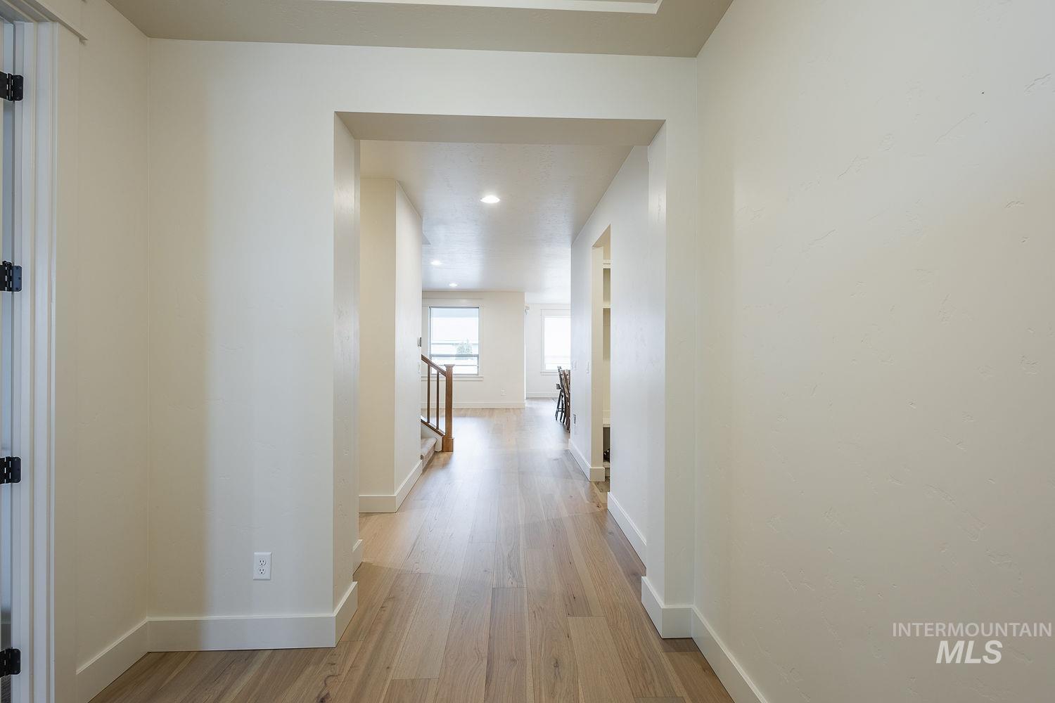 2752 E Sawtelle Peak St, Meridian, Idaho 83642-8538, 5 Bedrooms, 4.5 Bathrooms, Residential For Sale, Price $959,000,MLS 98973208