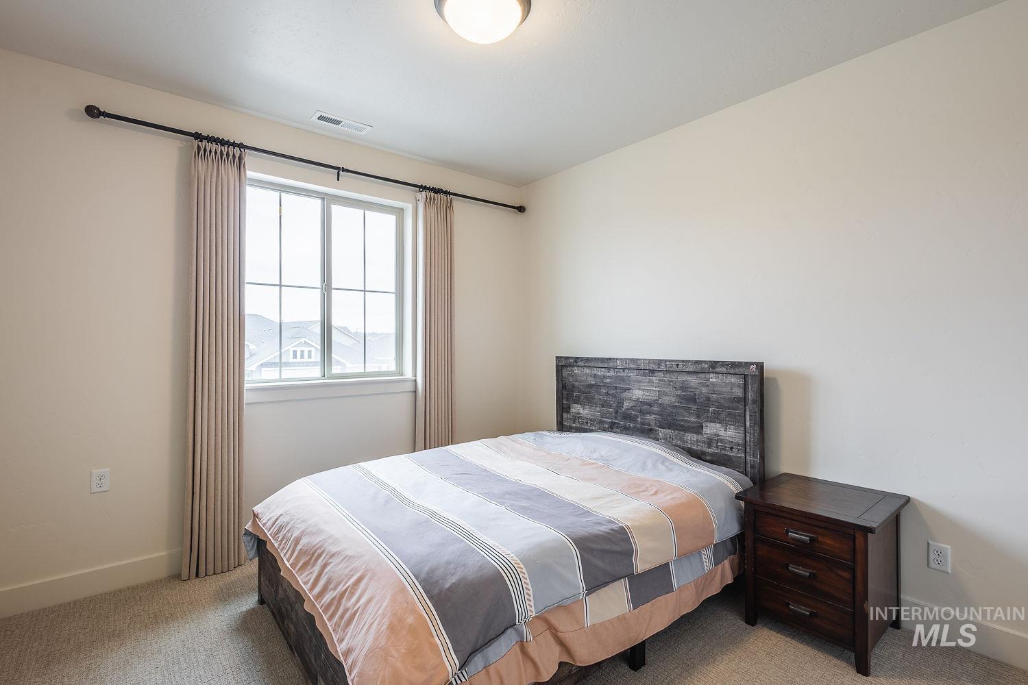 2752 E Sawtelle Peak St, Meridian, Idaho 83642-8538, 5 Bedrooms, 4.5 Bathrooms, Residential For Sale, Price $959,000,MLS 98973208