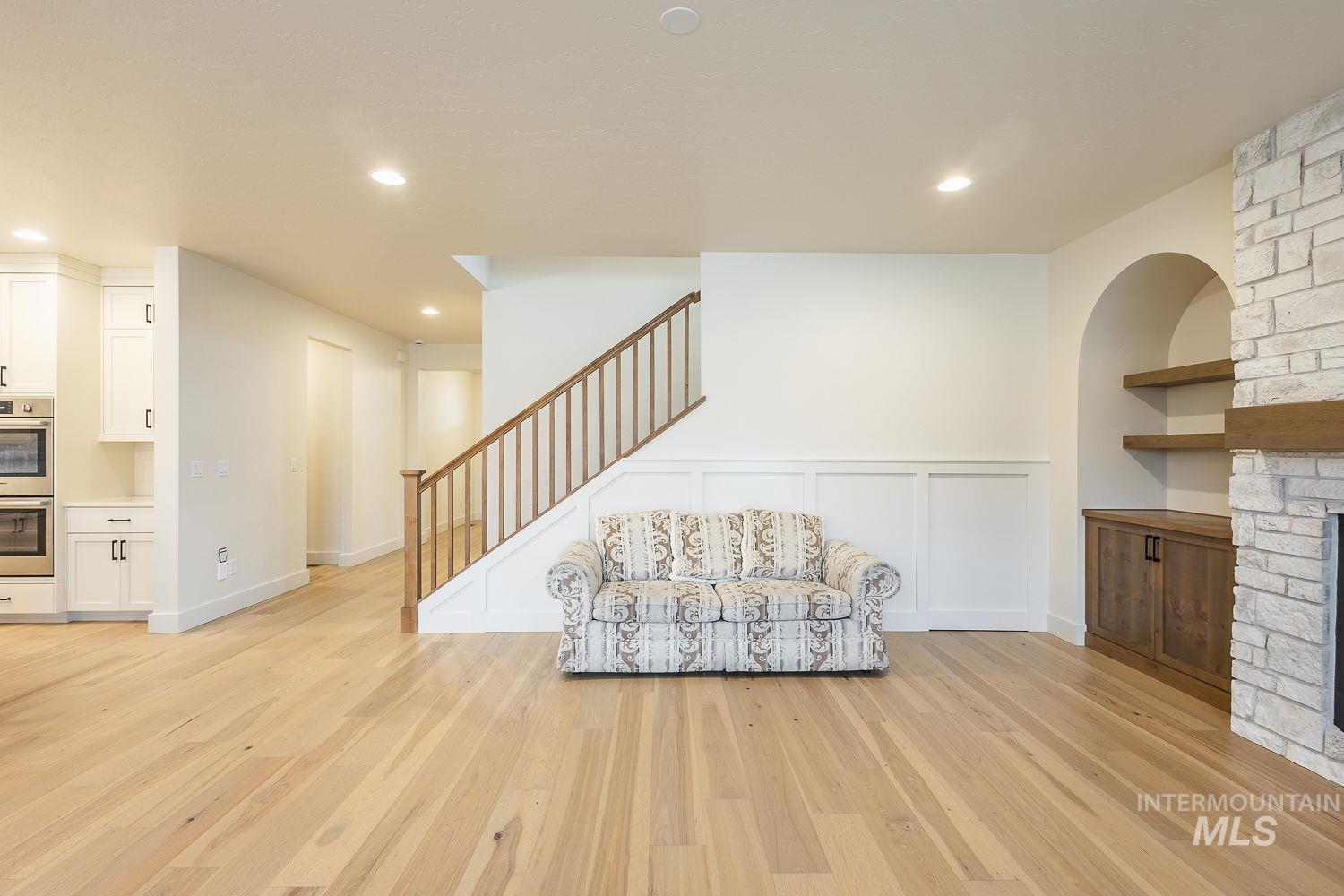 2752 E Sawtelle Peak St, Meridian, Idaho 83642-8538, 5 Bedrooms, 4.5 Bathrooms, Residential For Sale, Price $959,000,MLS 98973208