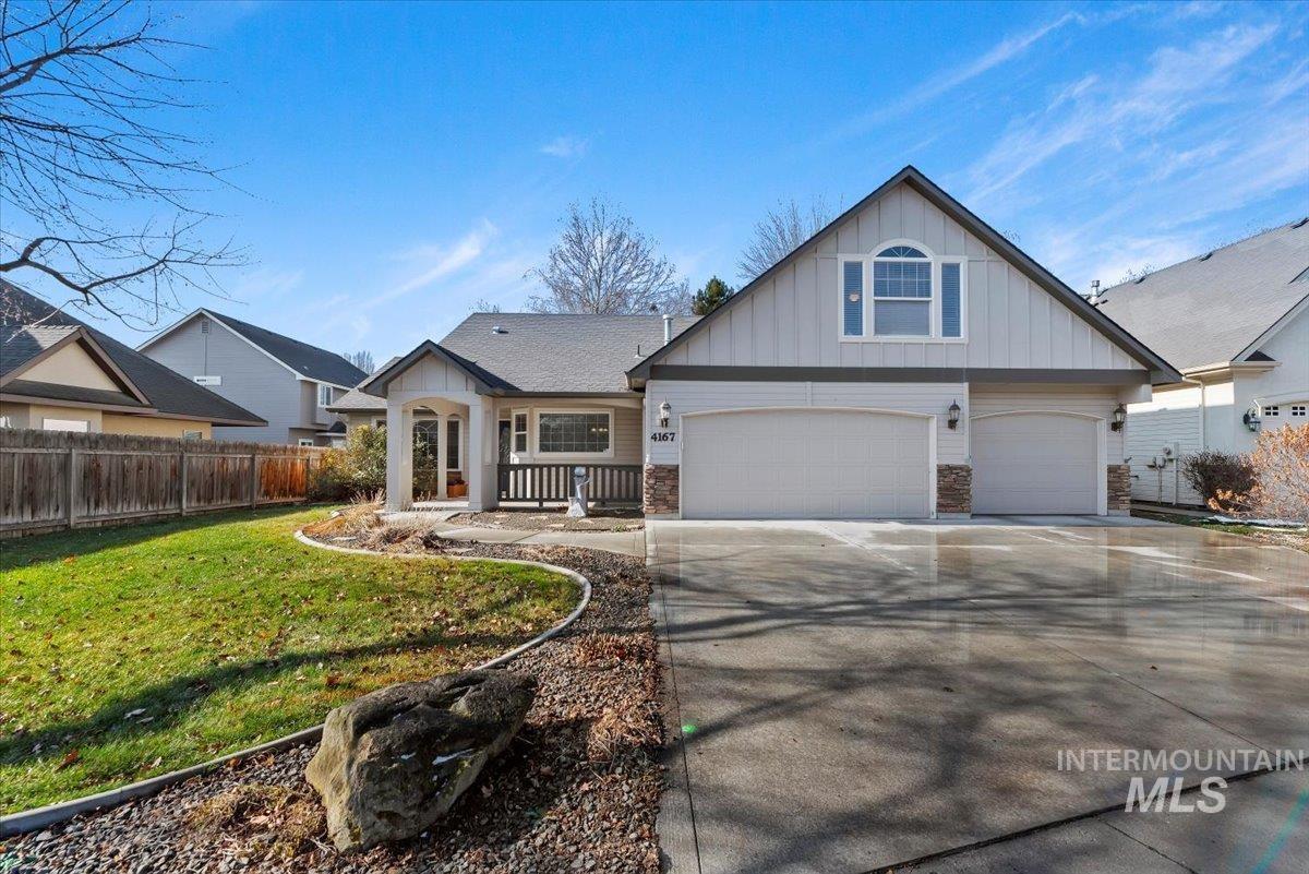 4167 N Arches Way, Meridian, Idaho 83646, 4 Bedrooms, 3 Bathrooms, Residential For Sale, Price $620,000,MLS 98973210