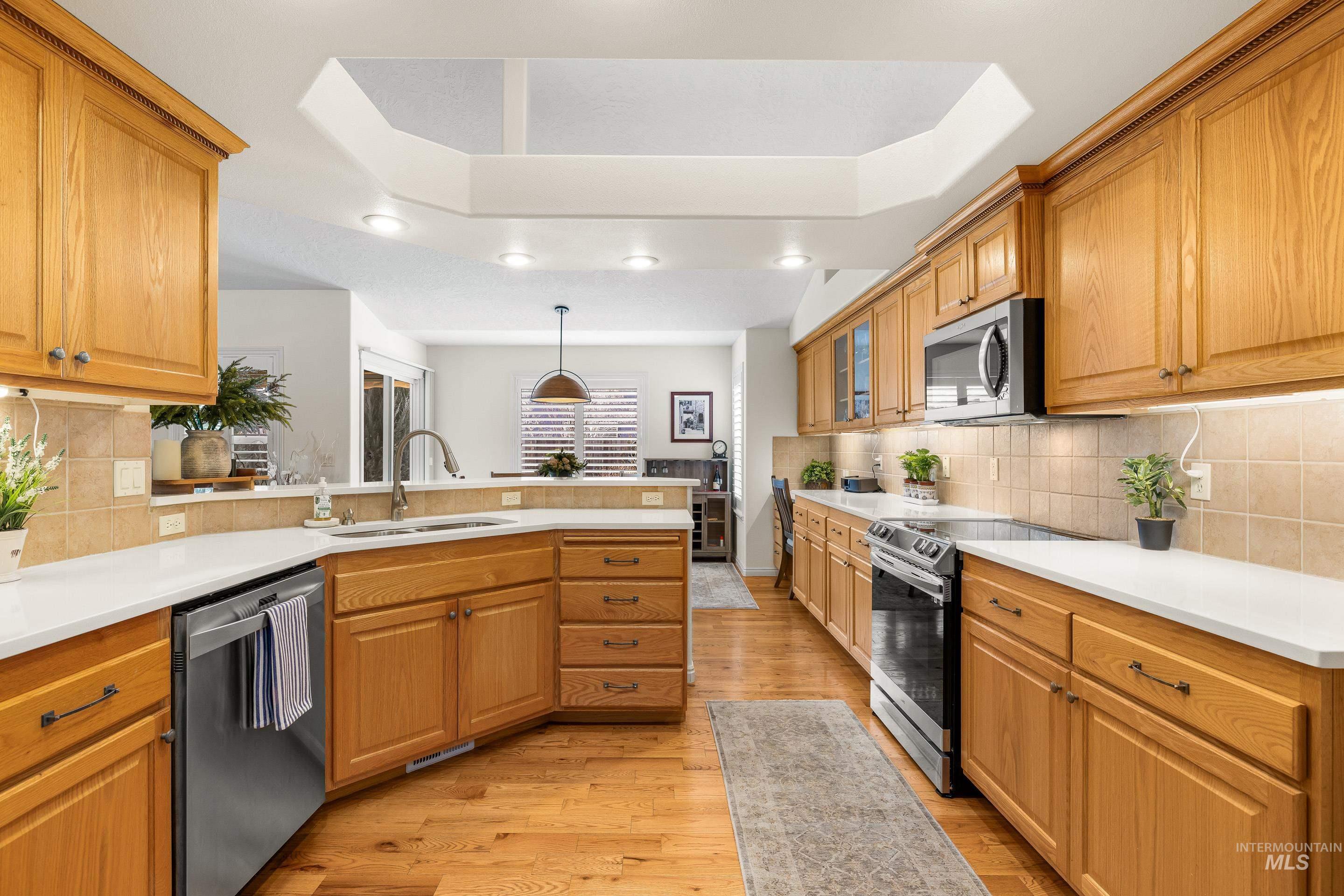 3631 N Alexis Way, Meridian, Idaho 83646, 3 Bedrooms, 2.5 Bathrooms, Residential For Sale, Price $554,500,MLS 98973213