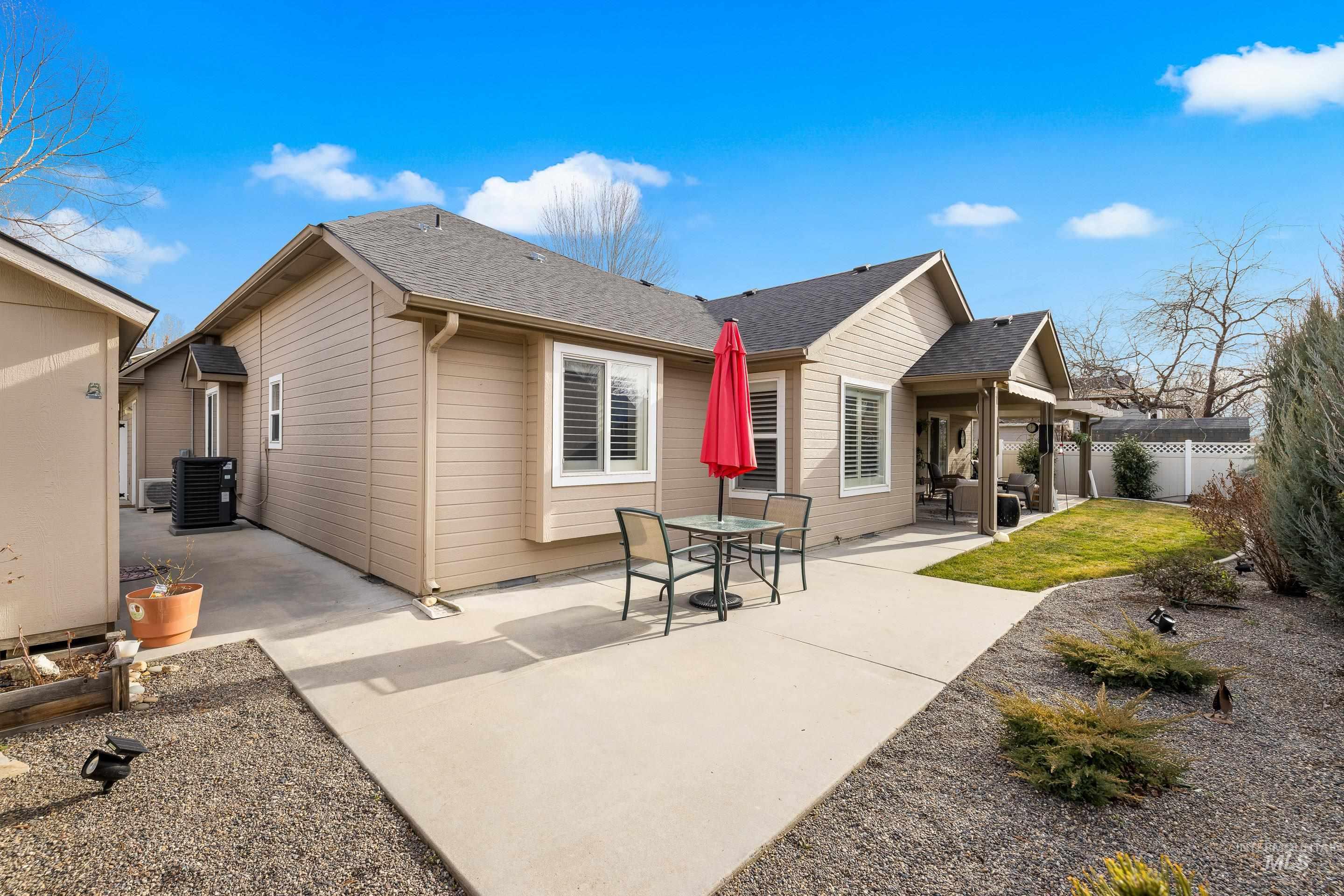 3631 N Alexis Way, Meridian, Idaho 83646, 3 Bedrooms, 2.5 Bathrooms, Residential For Sale, Price $554,500,MLS 98973213