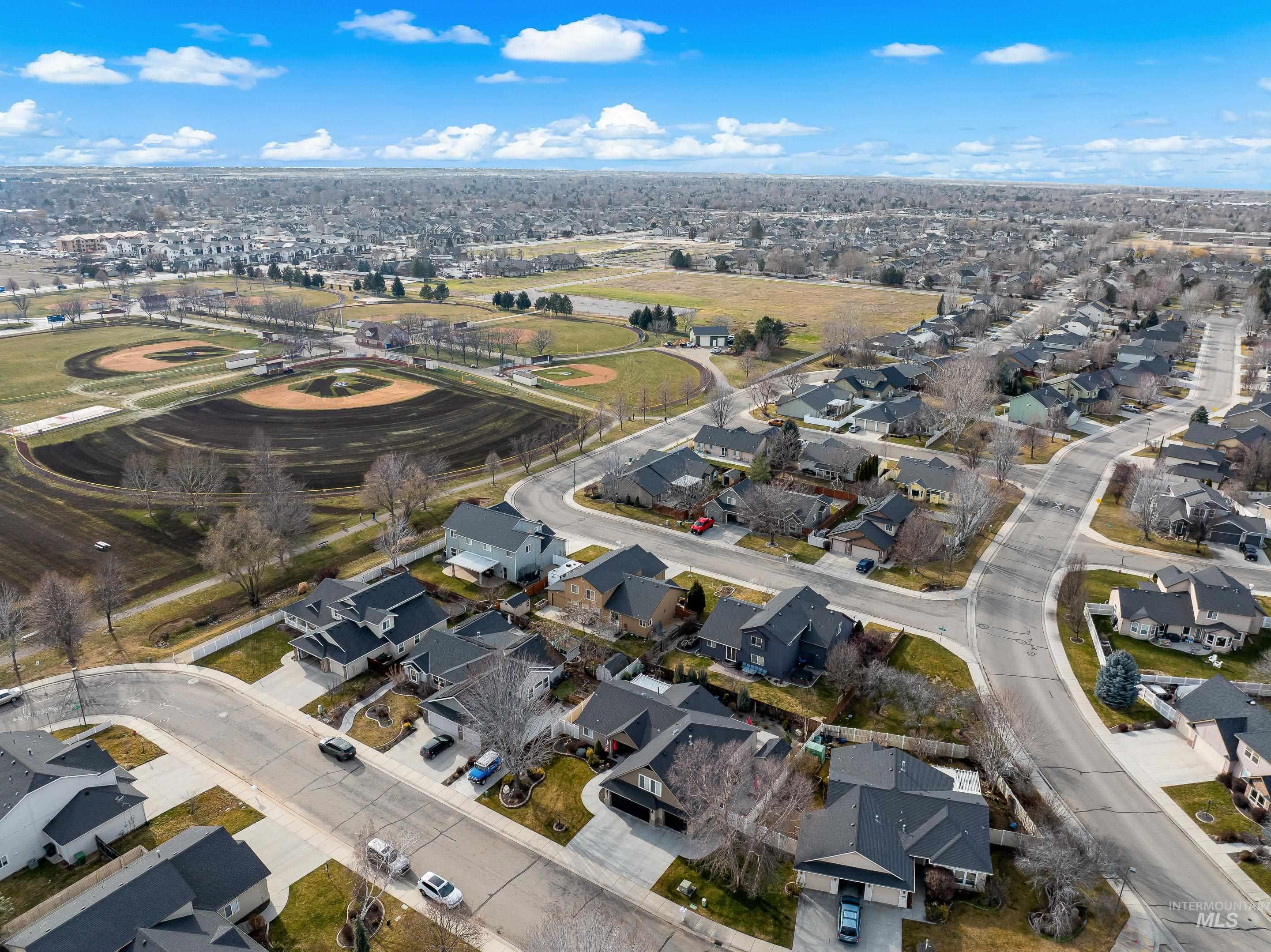 3631 N Alexis Way, Meridian, Idaho 83646, 3 Bedrooms, 2.5 Bathrooms, Residential For Sale, Price $554,500,MLS 98973213