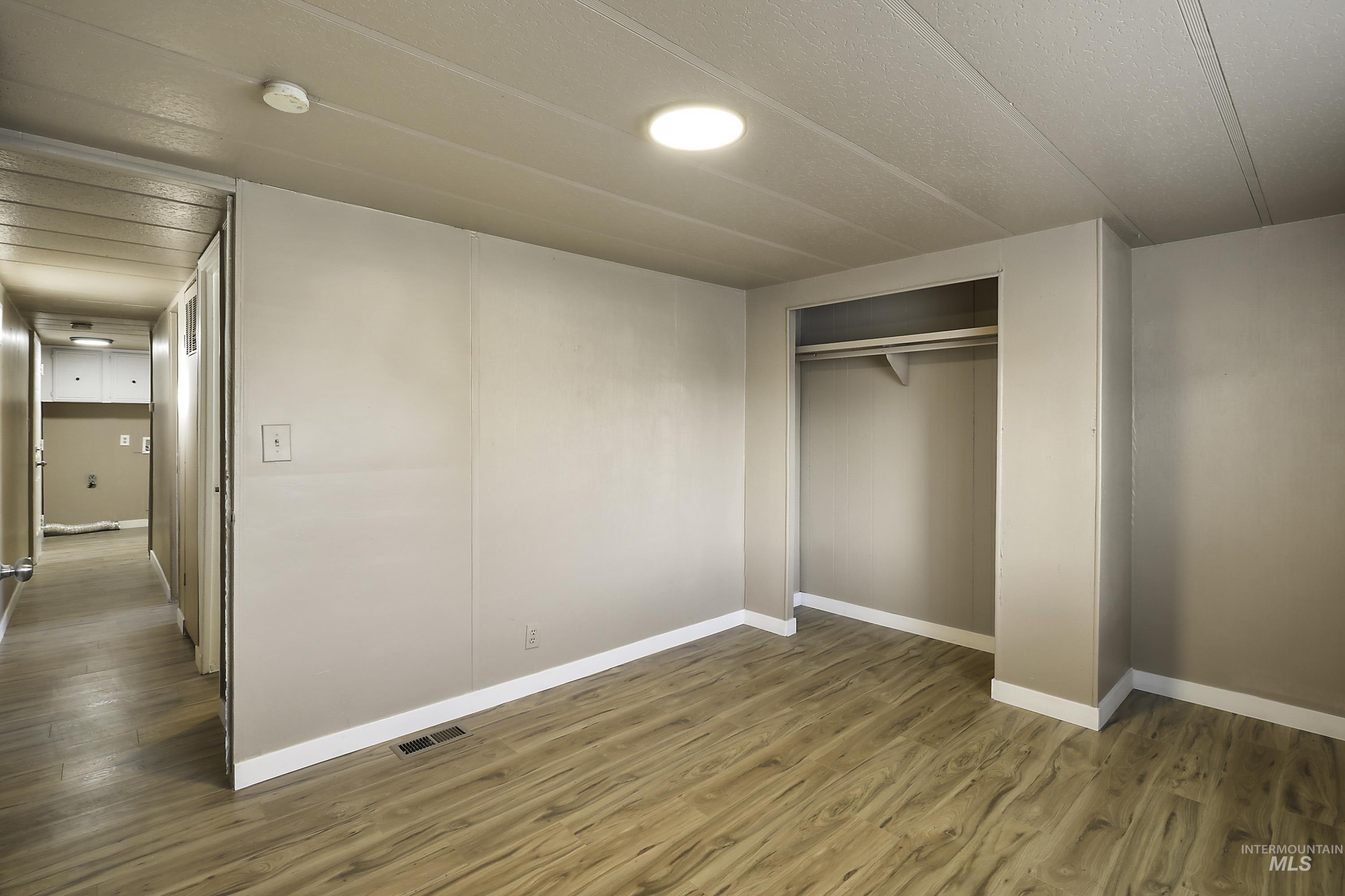 631 Warner Ave. #18, Lewiston, Idaho 83501, 2 Bedrooms, 1 Bathroom, Residential For Sale, Price $72,500,MLS 98973217