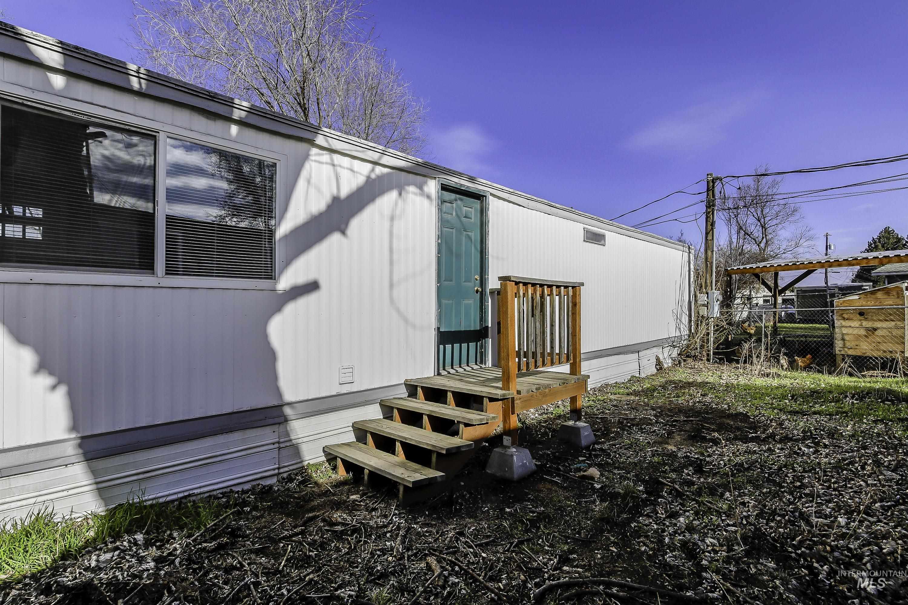 631 Warner Ave. #18, Lewiston, Idaho 83501, 2 Bedrooms, 1 Bathroom, Residential For Sale, Price $72,500,MLS 98973217