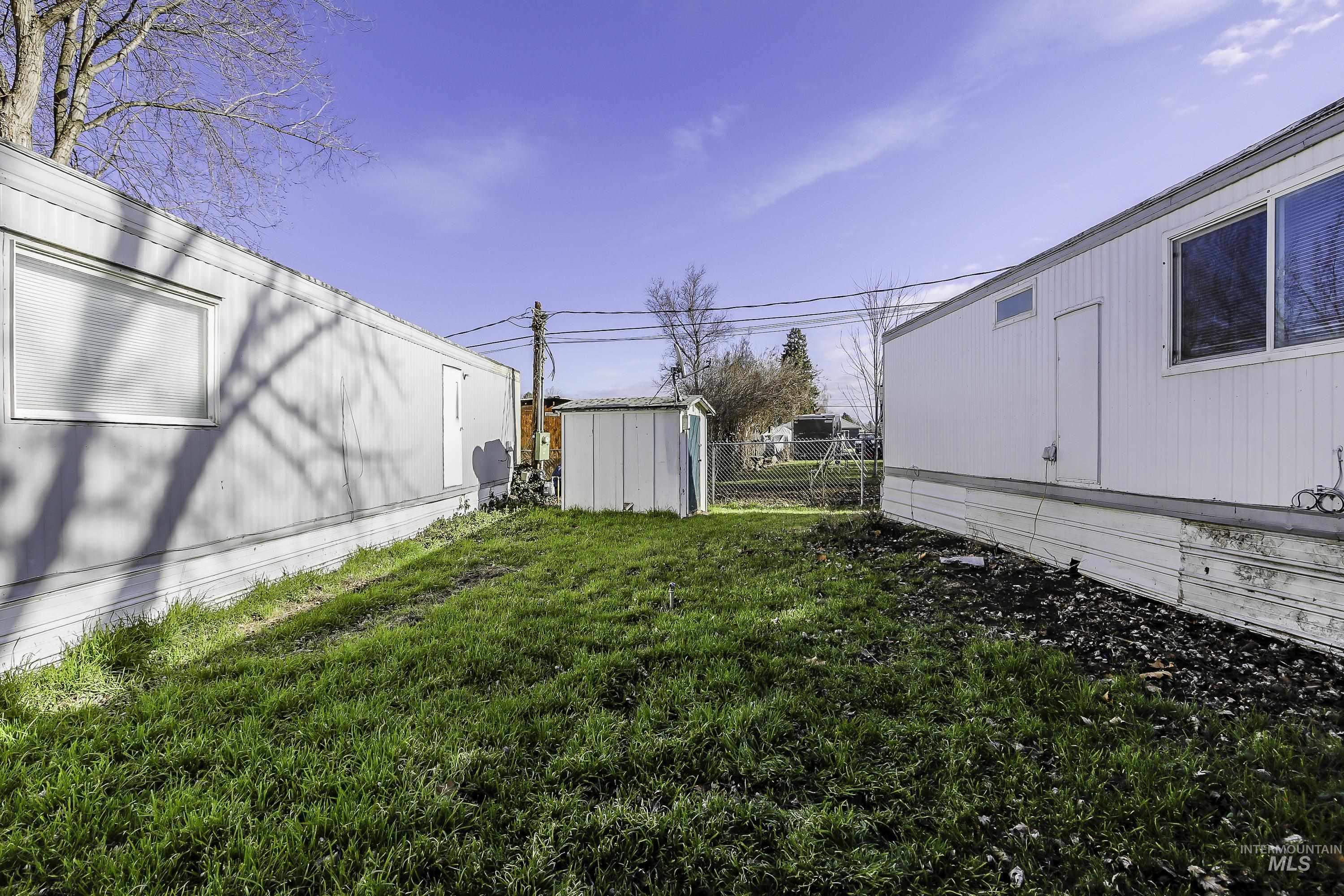 631 Warner Ave. #18, Lewiston, Idaho 83501, 2 Bedrooms, 1 Bathroom, Residential For Sale, Price $72,500,MLS 98973217