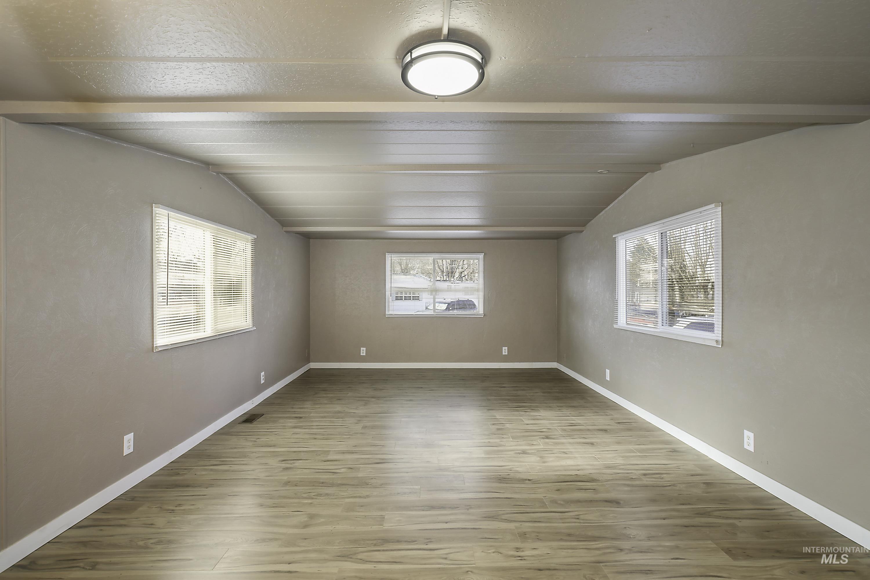 631 Warner Ave. #18, Lewiston, Idaho 83501, 2 Bedrooms, 1 Bathroom, Residential For Sale, Price $72,500,MLS 98973217