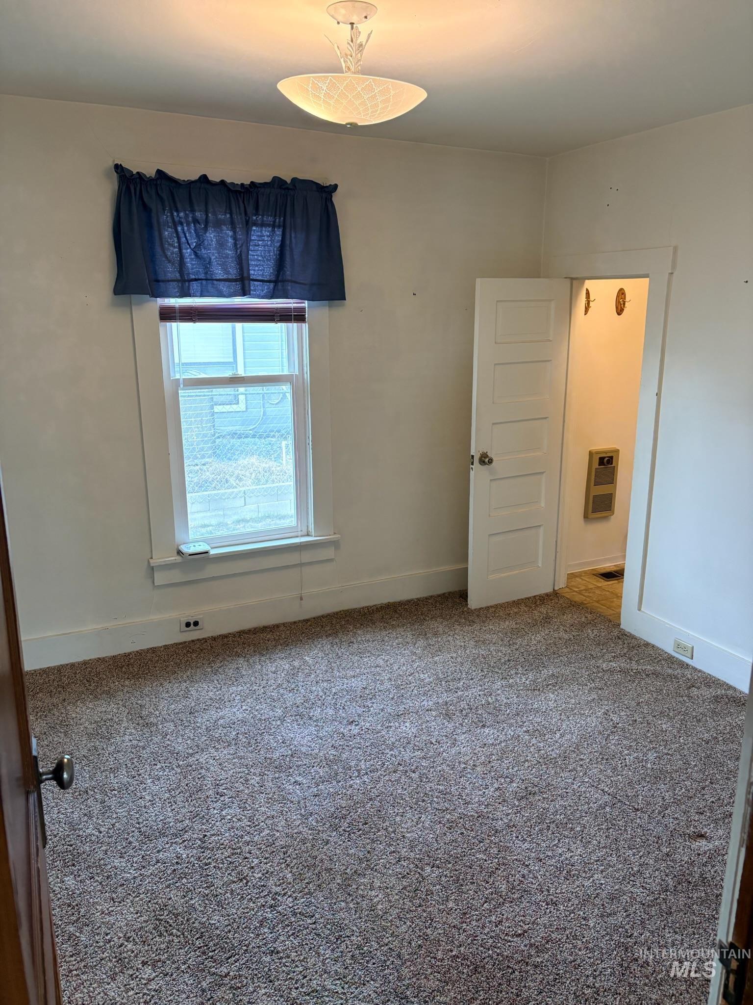 627 SW 3rd St., Fruitland, Idaho 83619, 3 Bedrooms, 1.5 Bathrooms, Residential For Sale, Price $279,900,MLS 98973218