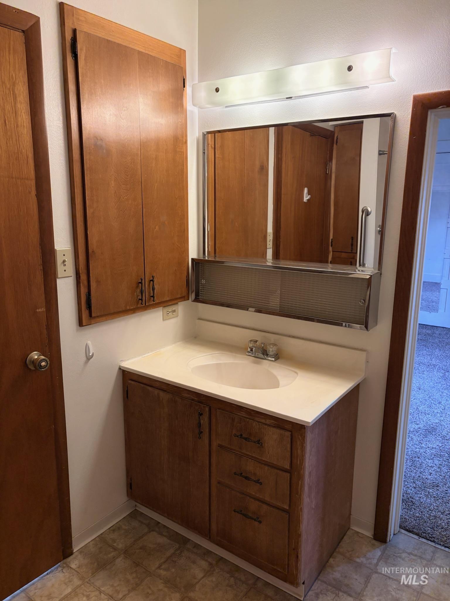 627 SW 3rd St., Fruitland, Idaho 83619, 3 Bedrooms, 1.5 Bathrooms, Residential For Sale, Price $279,900,MLS 98973218