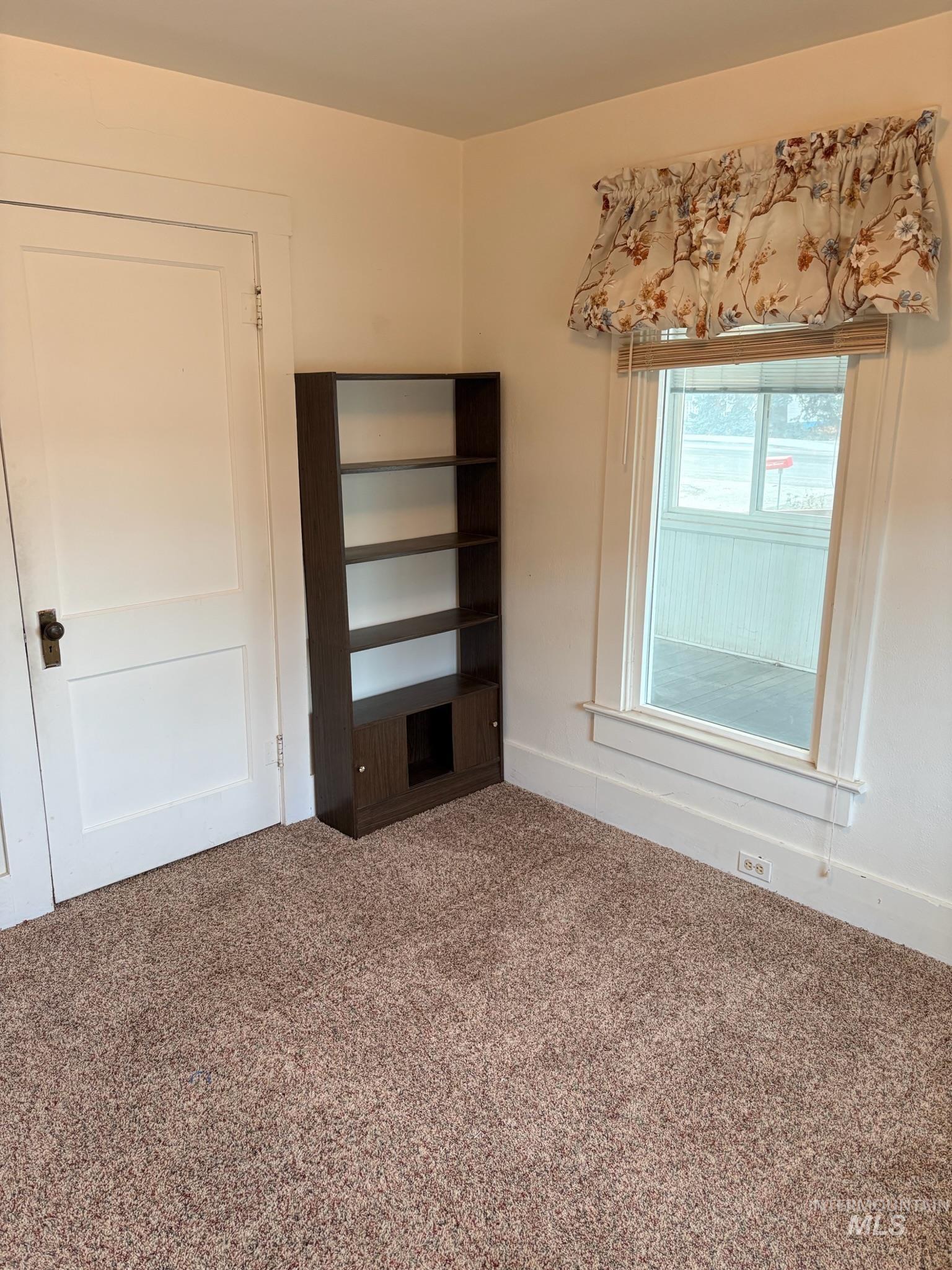 627 SW 3rd St., Fruitland, Idaho 83619, 3 Bedrooms, 1.5 Bathrooms, Residential For Sale, Price $279,900,MLS 98973218