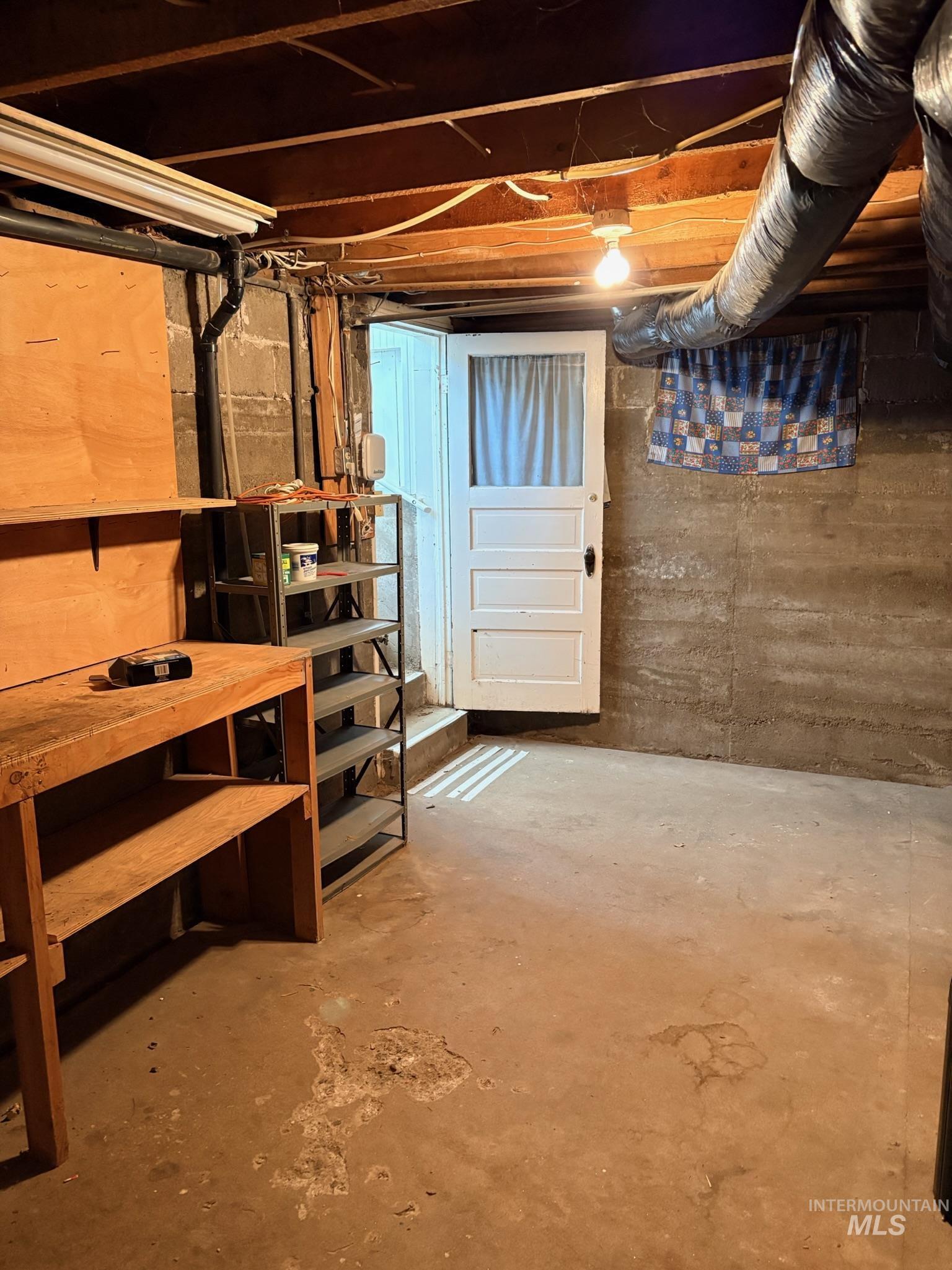 627 SW 3rd St., Fruitland, Idaho 83619, 3 Bedrooms, 1.5 Bathrooms, Residential For Sale, Price $279,900,MLS 98973218