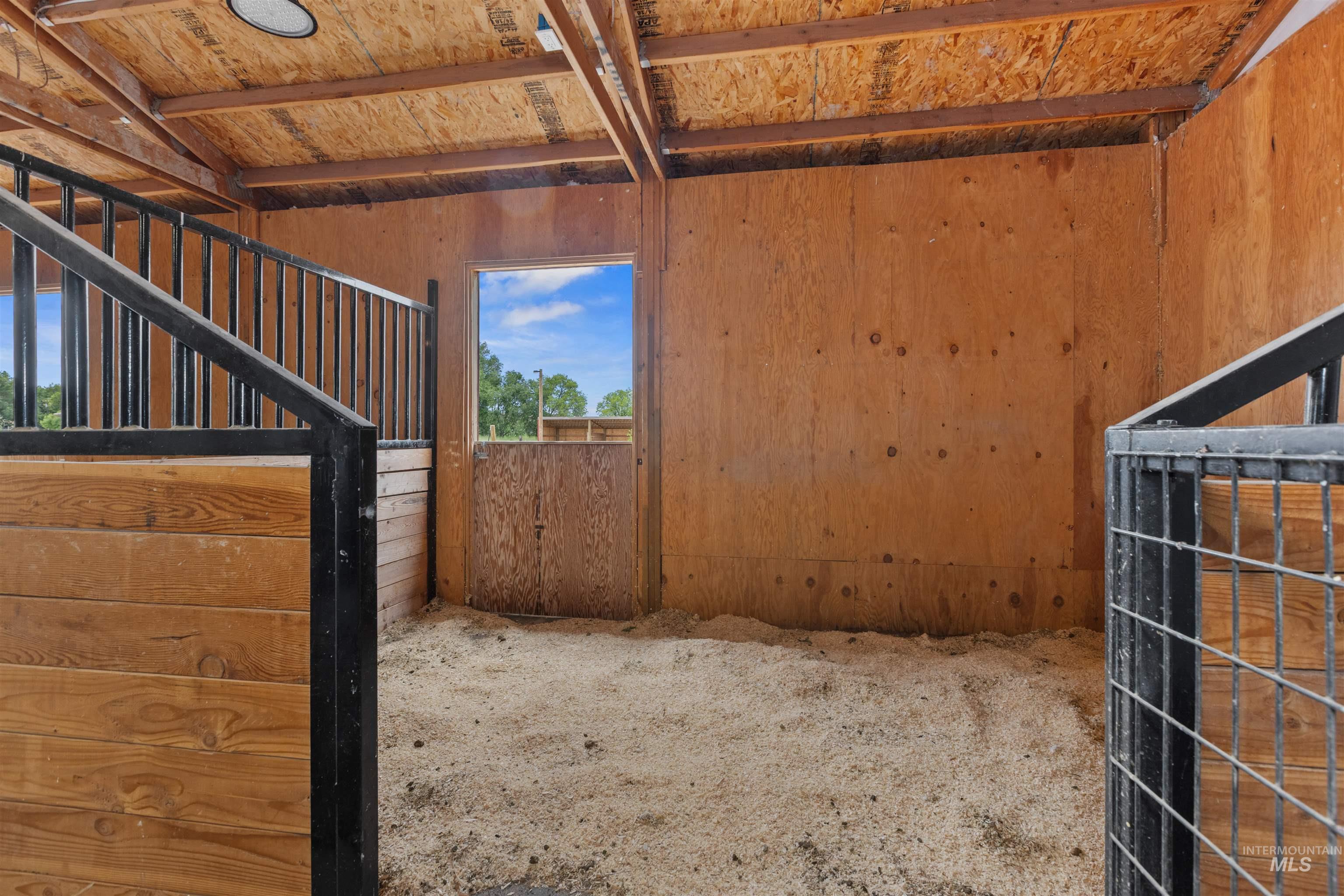 2635 Berglund, Emmett, Idaho 83617, 3 Bedrooms, 3.5 Bathrooms, Residential For Sale, Price $998,000,MLS 98973220