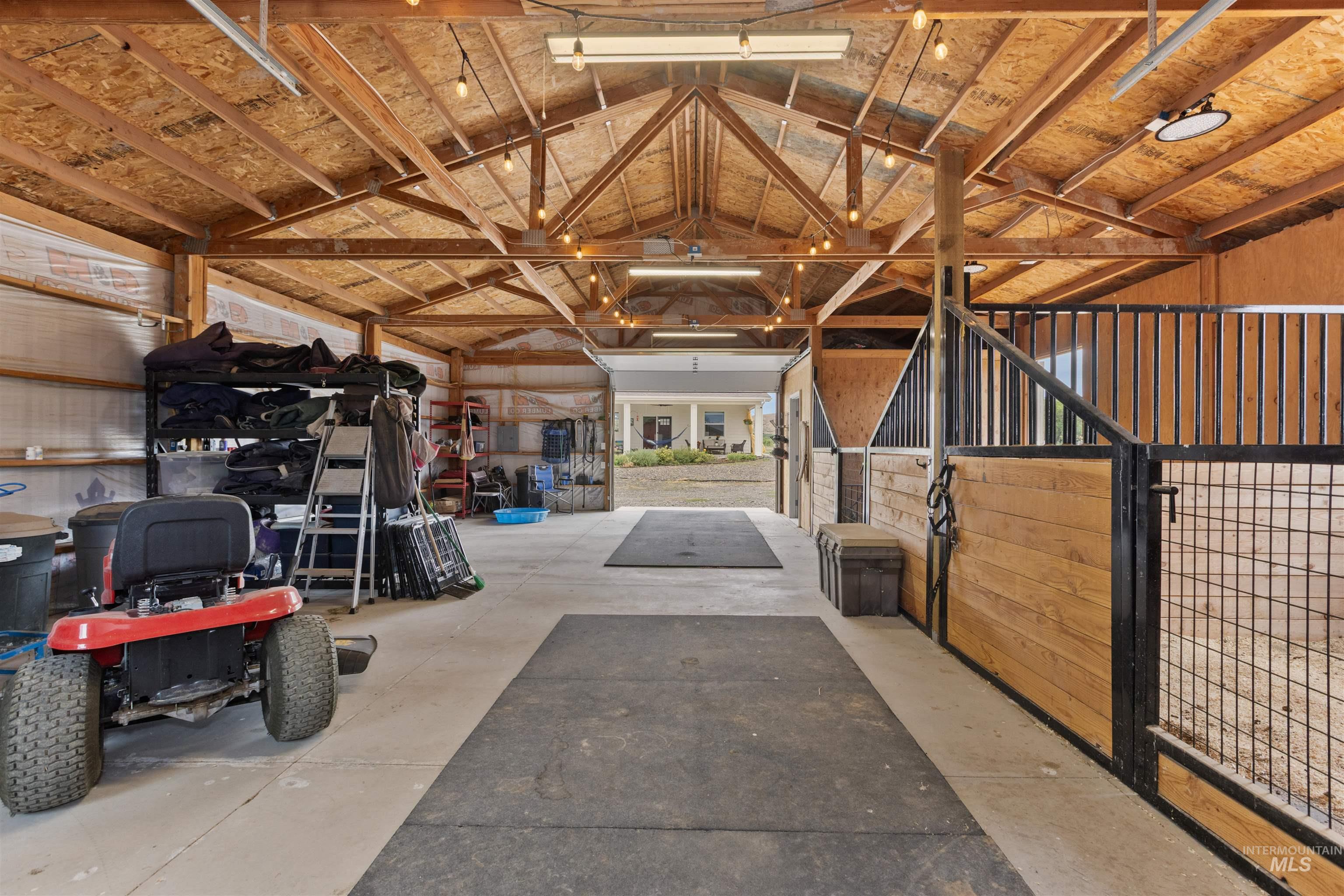 2635 Berglund, Emmett, Idaho 83617, 3 Bedrooms, 3.5 Bathrooms, Residential For Sale, Price $998,000,MLS 98973220