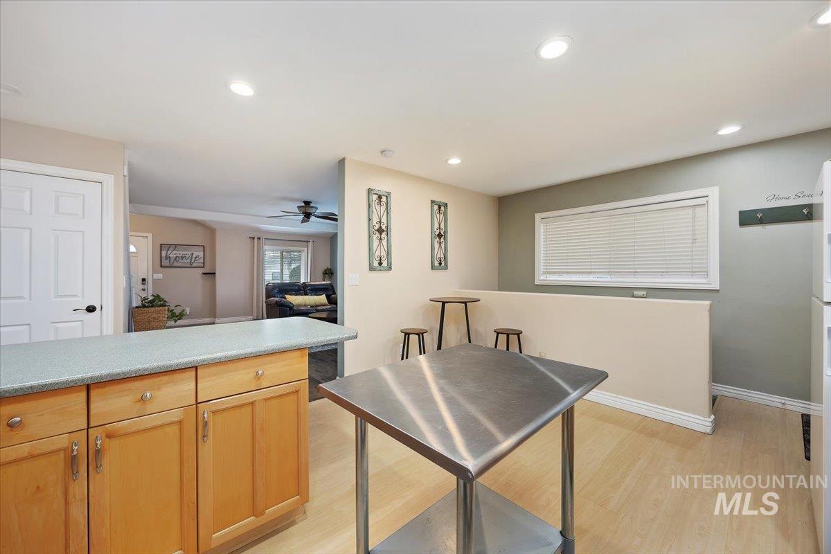 210 7th Ave N, Twin Falls, Idaho 83301, 3 Bedrooms, 2 Bathrooms, Residential For Sale, Price $309,000,MLS 98973221