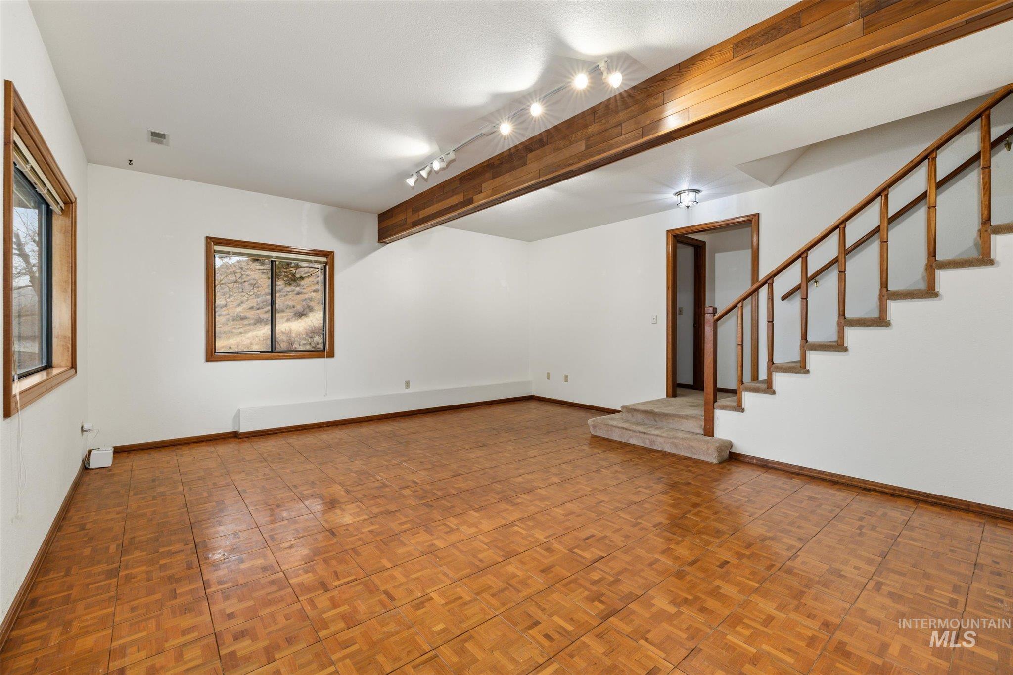 8200 W Spring Creek Way, Boise, Idaho 83714-9667, 3 Bedrooms, 2.5 Bathrooms, Residential For Sale, Price $796,000,MLS 98973222