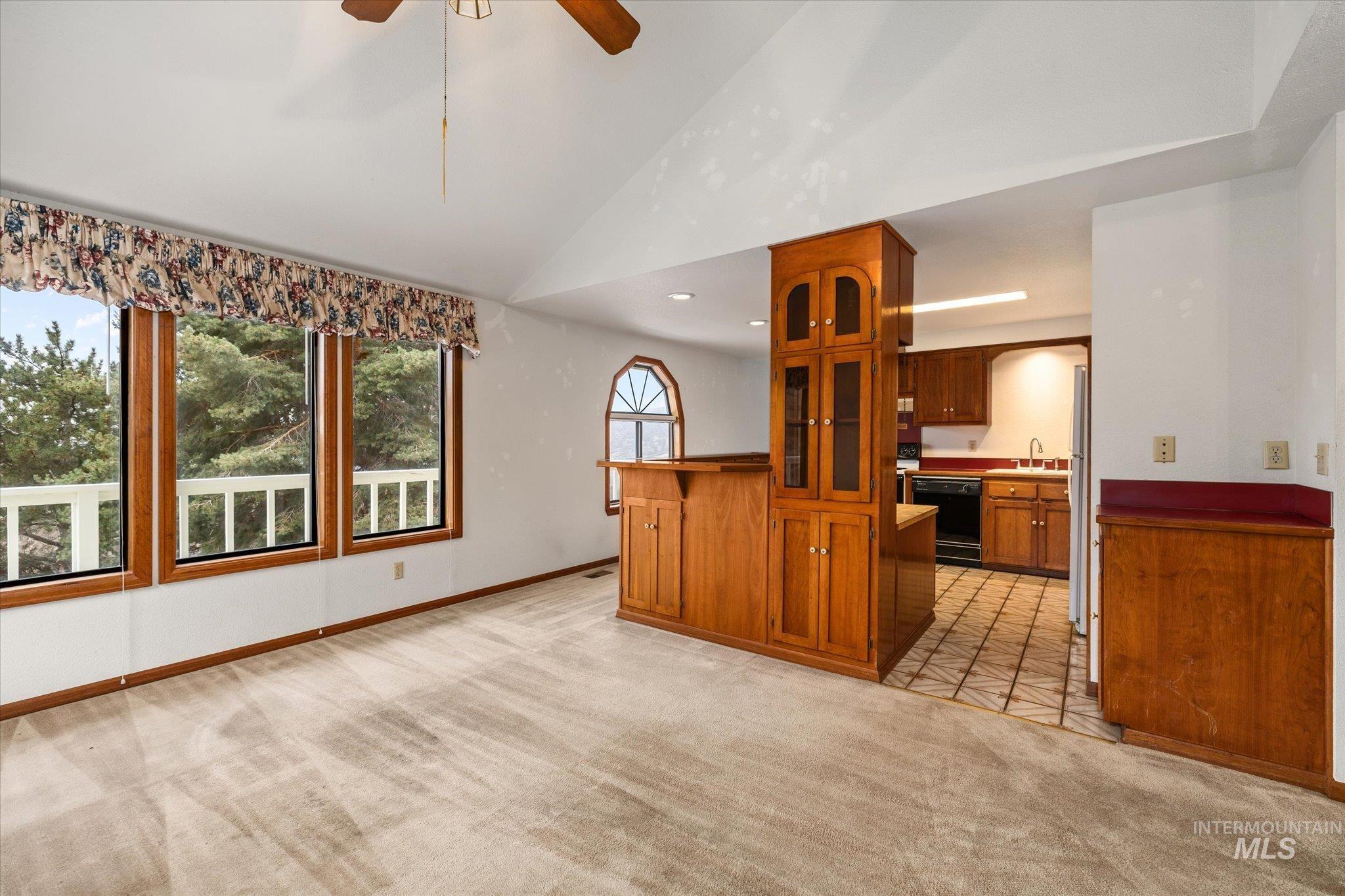 8200 W Spring Creek Way, Boise, Idaho 83714-9667, 3 Bedrooms, 2.5 Bathrooms, Residential For Sale, Price $796,000,MLS 98973222