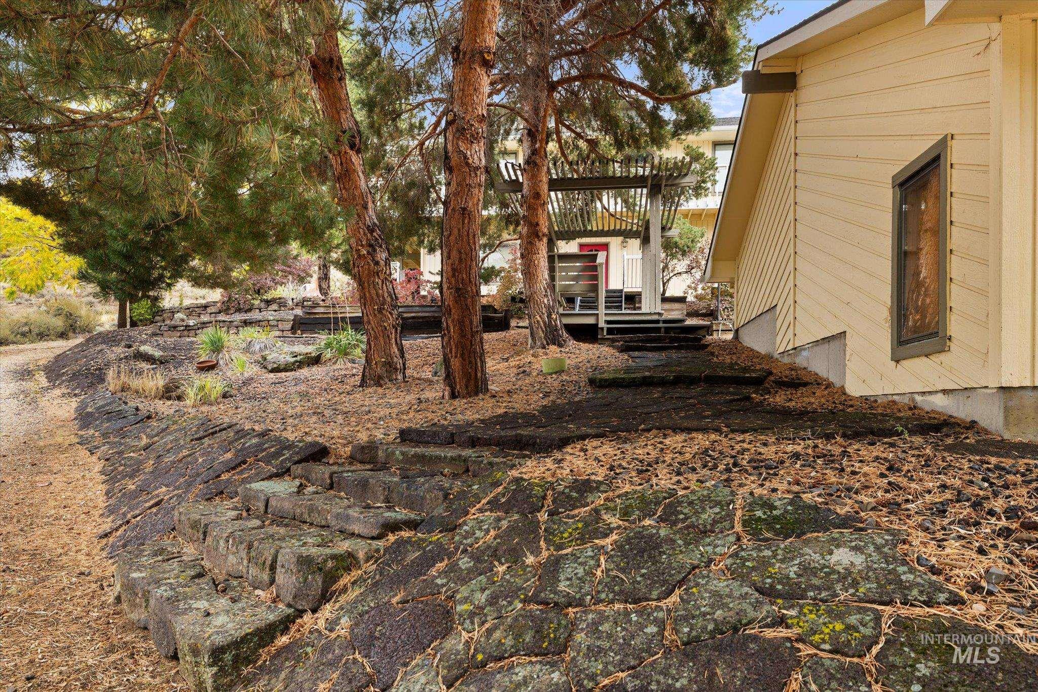 8200 W Spring Creek Way, Boise, Idaho 83714-9667, 3 Bedrooms, 2.5 Bathrooms, Residential For Sale, Price $796,000,MLS 98973222