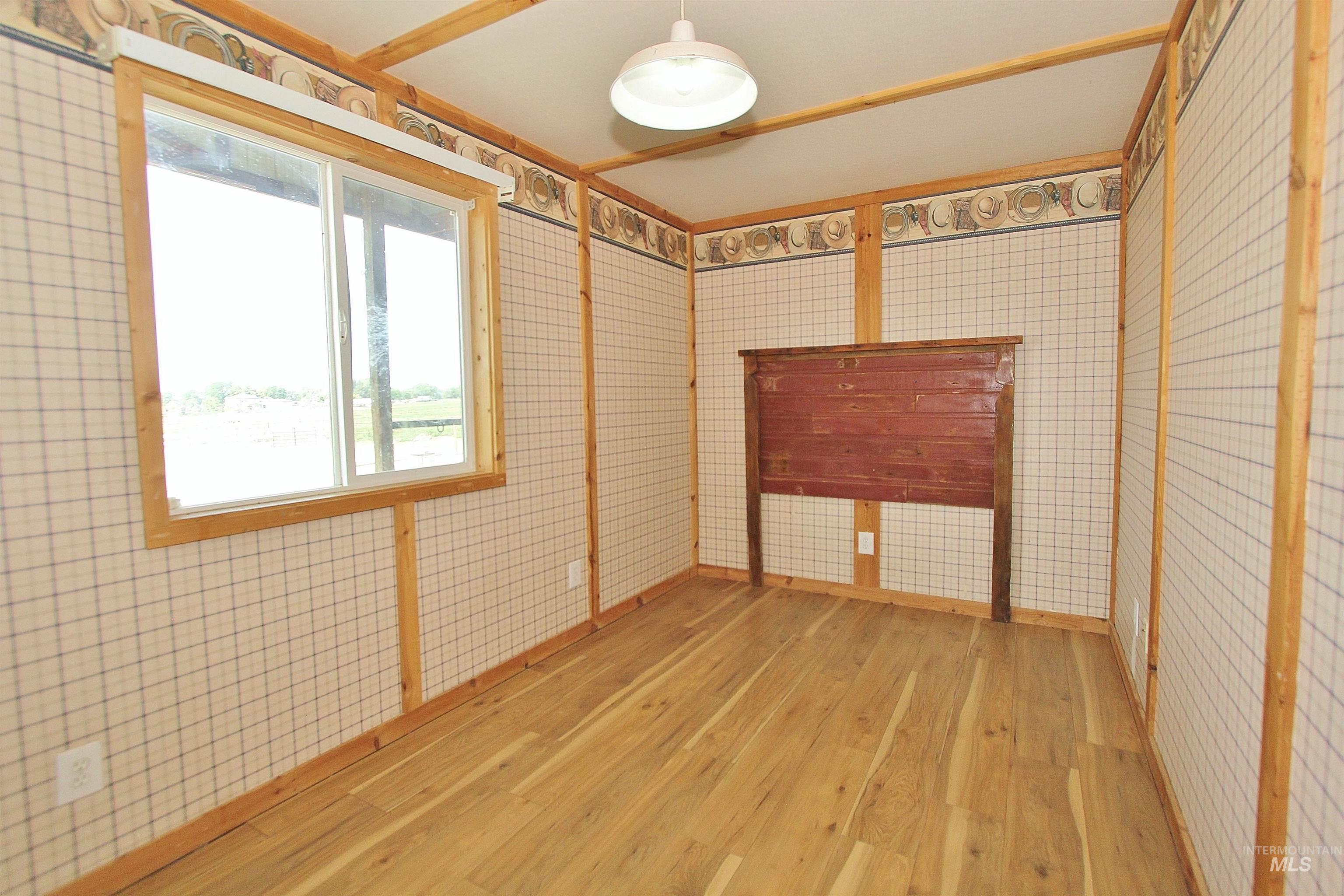 85 S Robinson Rd, Nampa, Idaho 83687, 2 Bedrooms, 1 Bathroom, Residential For Sale, Price $699,900,MLS 98973223