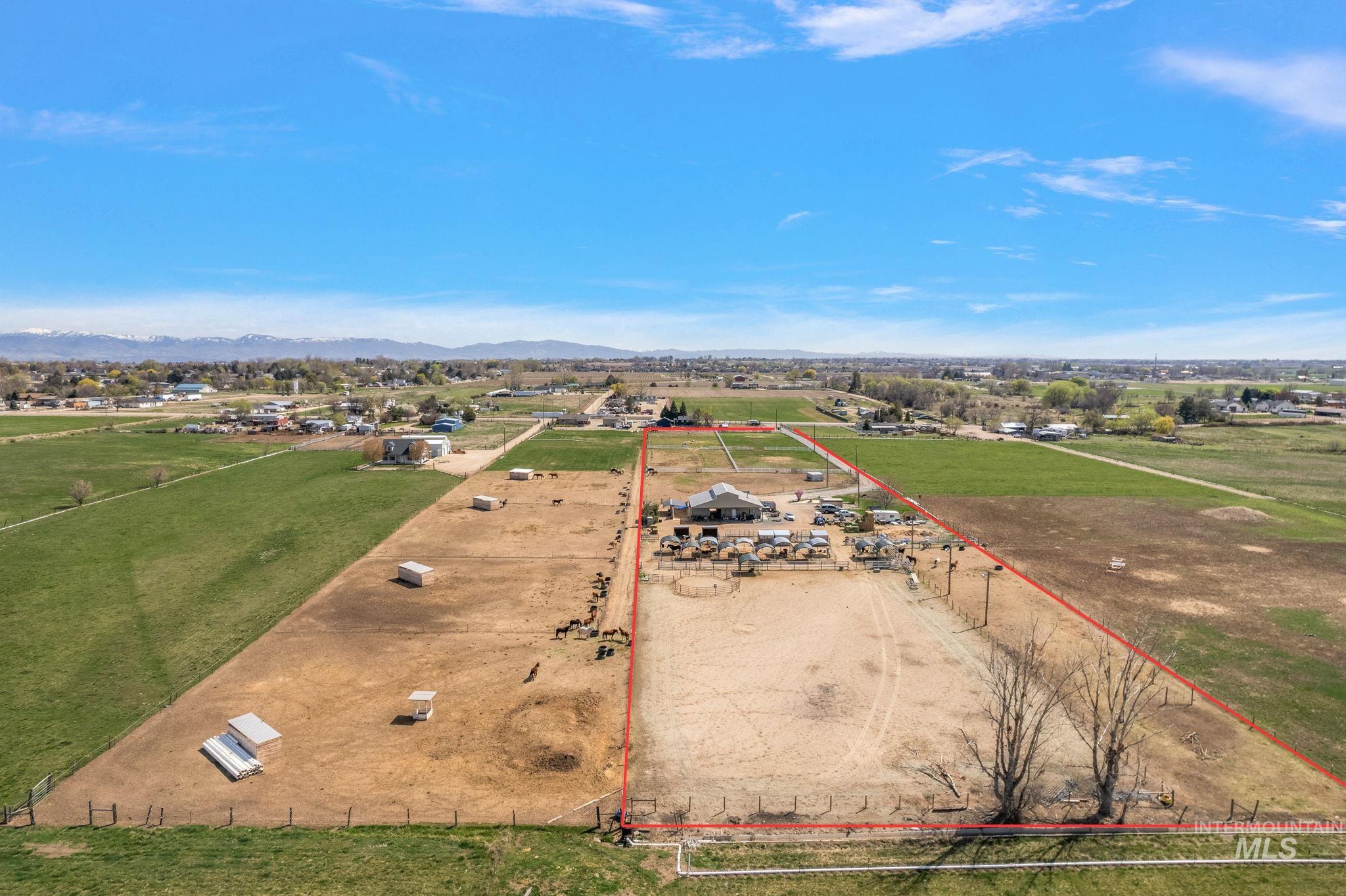 85 S Robinson Rd, Nampa, Idaho 83687, 2 Bedrooms, 1 Bathroom, Residential For Sale, Price $699,900,MLS 98973223