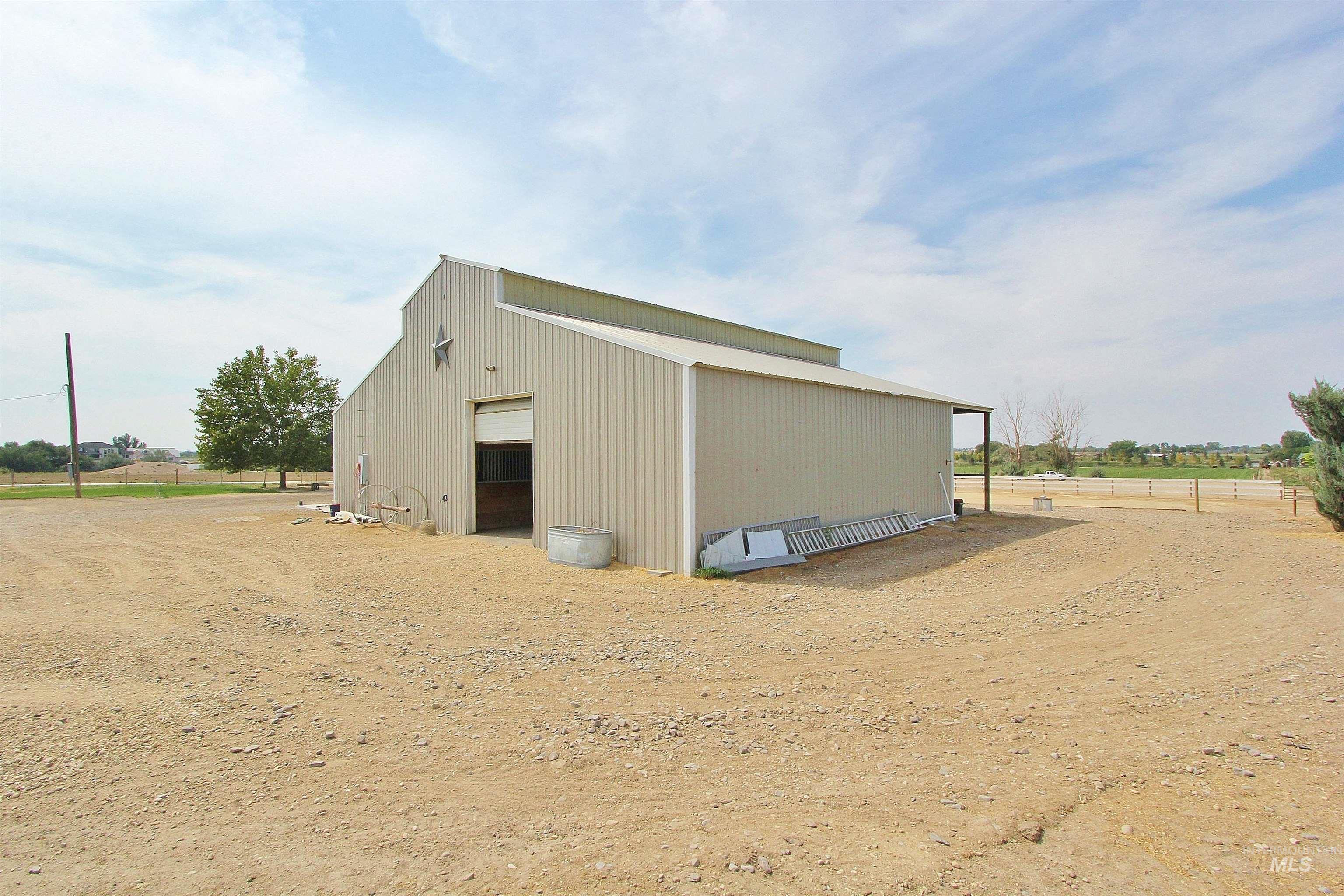 85 S Robinson Rd, Nampa, Idaho 83687, 2 Bedrooms, 1 Bathroom, Residential For Sale, Price $699,900,MLS 98973223