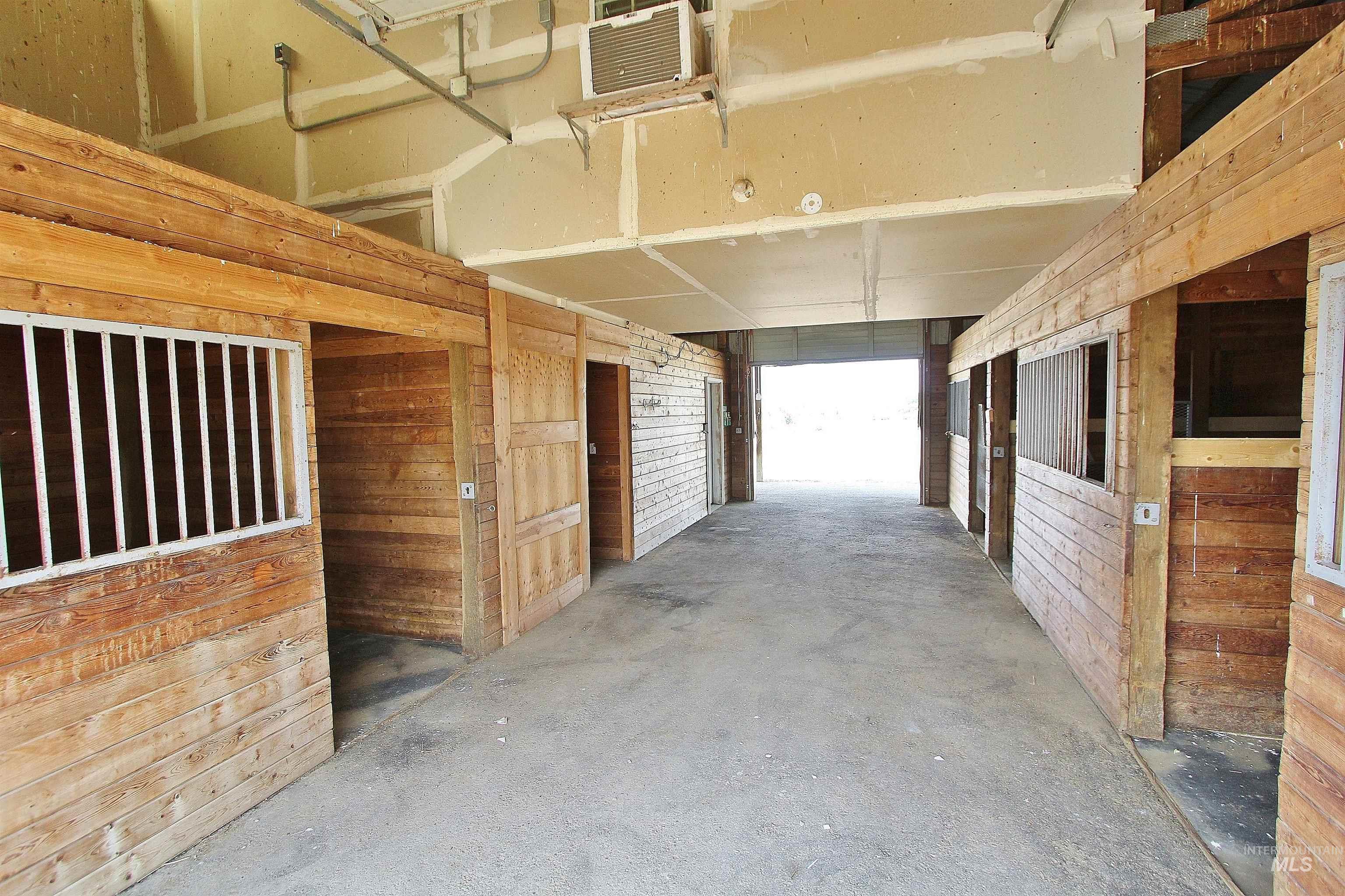 85 S Robinson Rd, Nampa, Idaho 83687, 2 Bedrooms, 1 Bathroom, Residential For Sale, Price $699,900,MLS 98973223