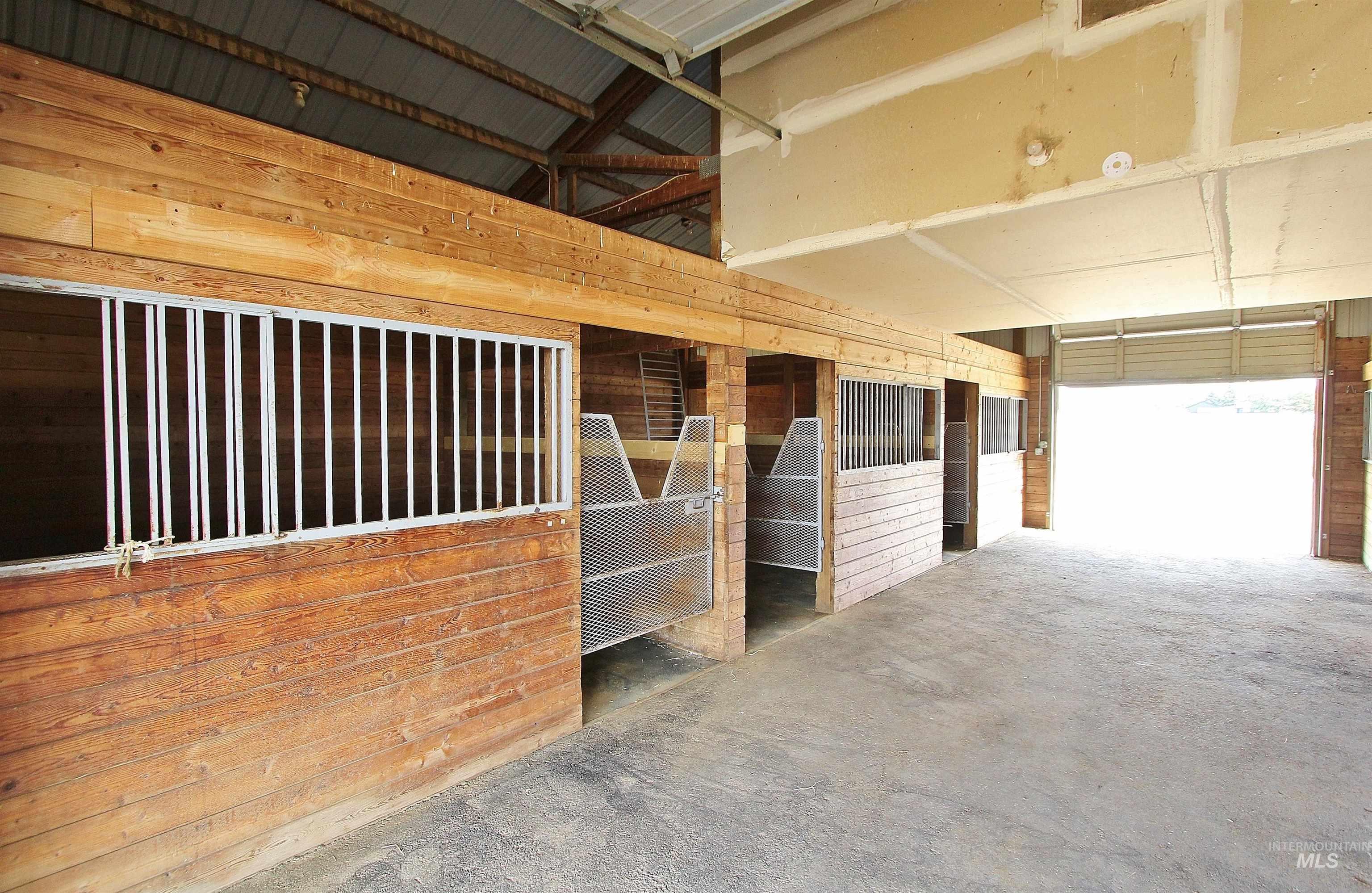 85 S Robinson Rd, Nampa, Idaho 83687, 2 Bedrooms, 1 Bathroom, Residential For Sale, Price $699,900,MLS 98973223