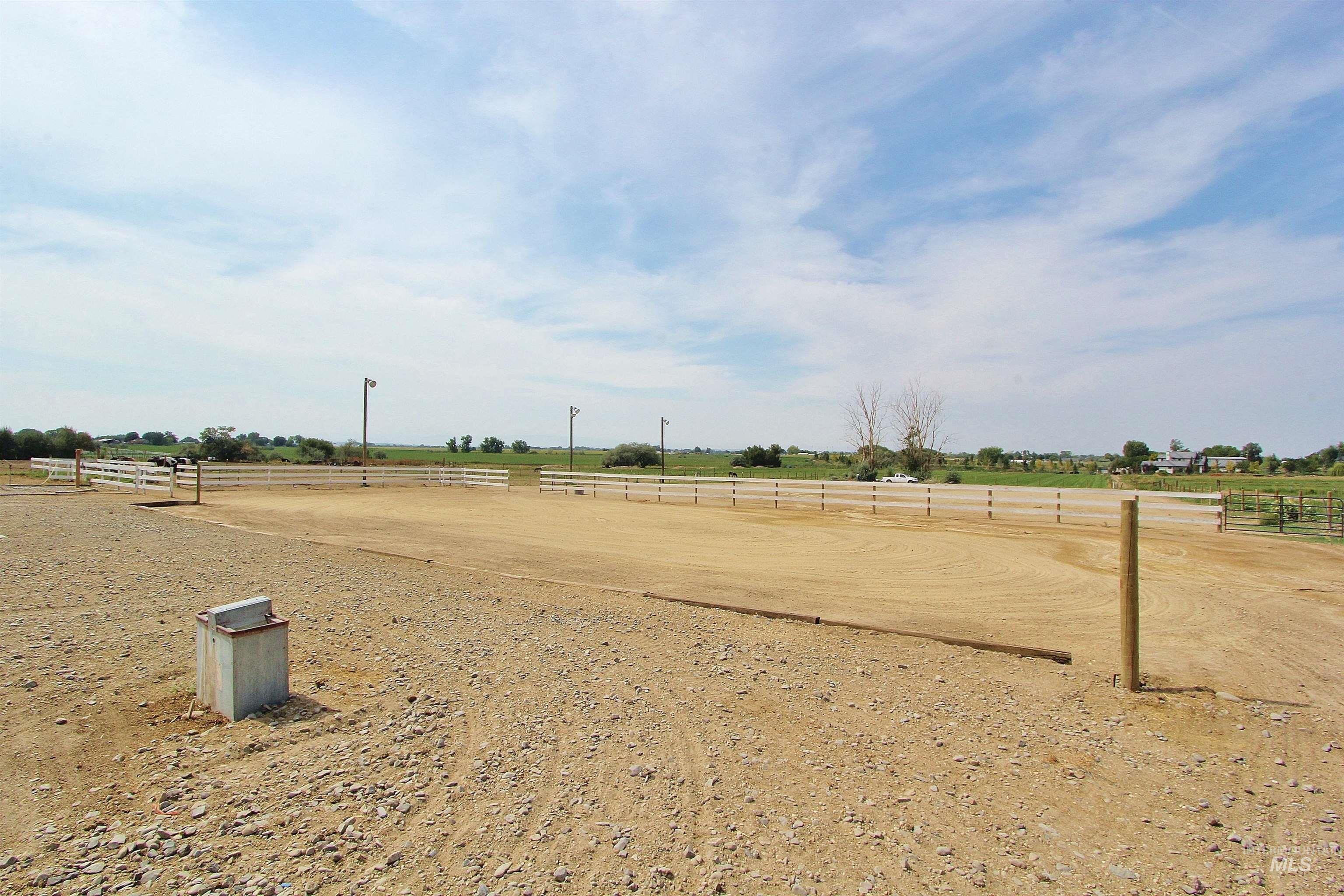 85 S Robinson Rd, Nampa, Idaho 83687, 2 Bedrooms, 1 Bathroom, Residential For Sale, Price $699,900,MLS 98973223