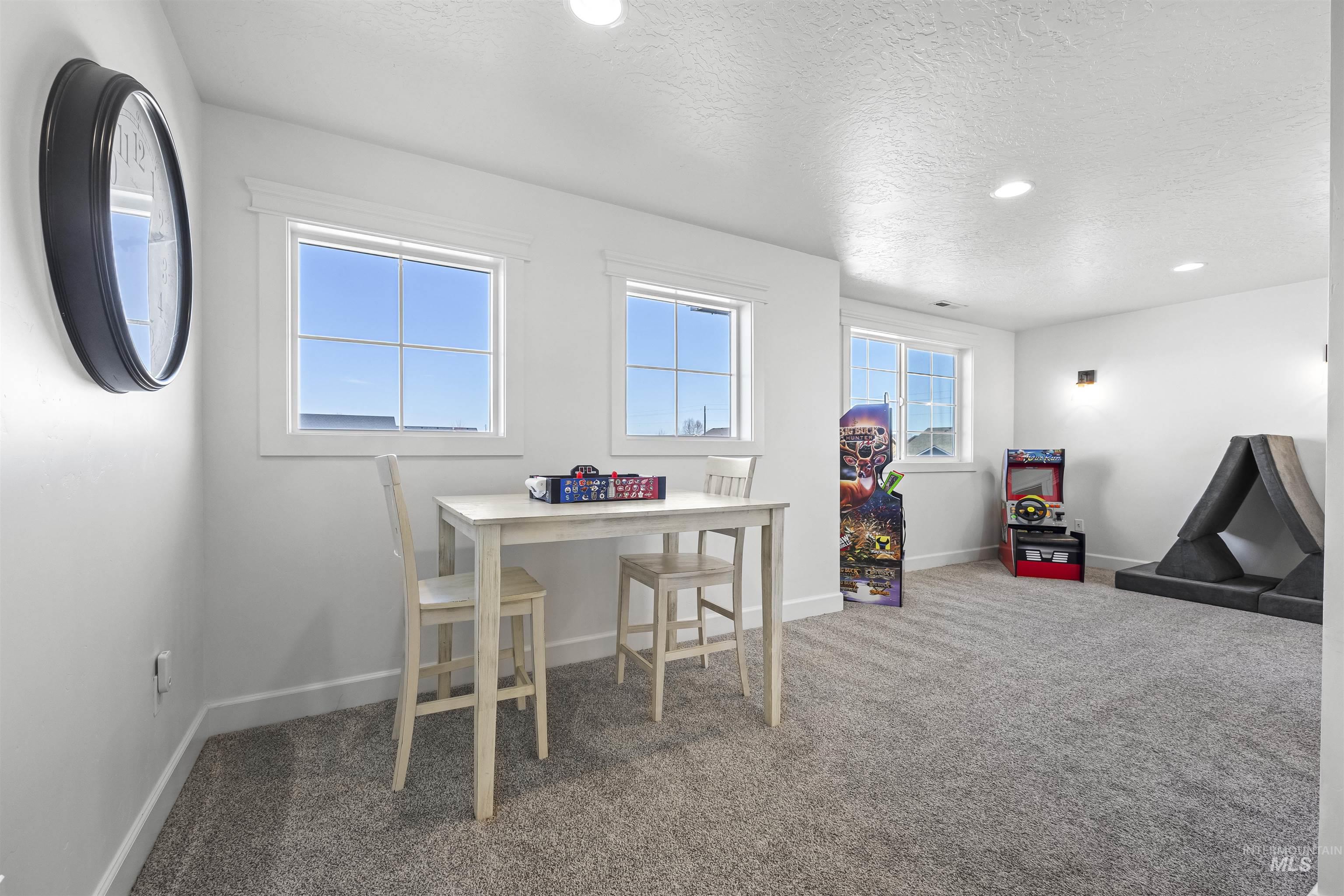 387 Fox Lantern Ct, Middleton, Idaho 83644, 4 Bedrooms, 2.5 Bathrooms, Residential For Sale, Price $689,000,MLS 98973226