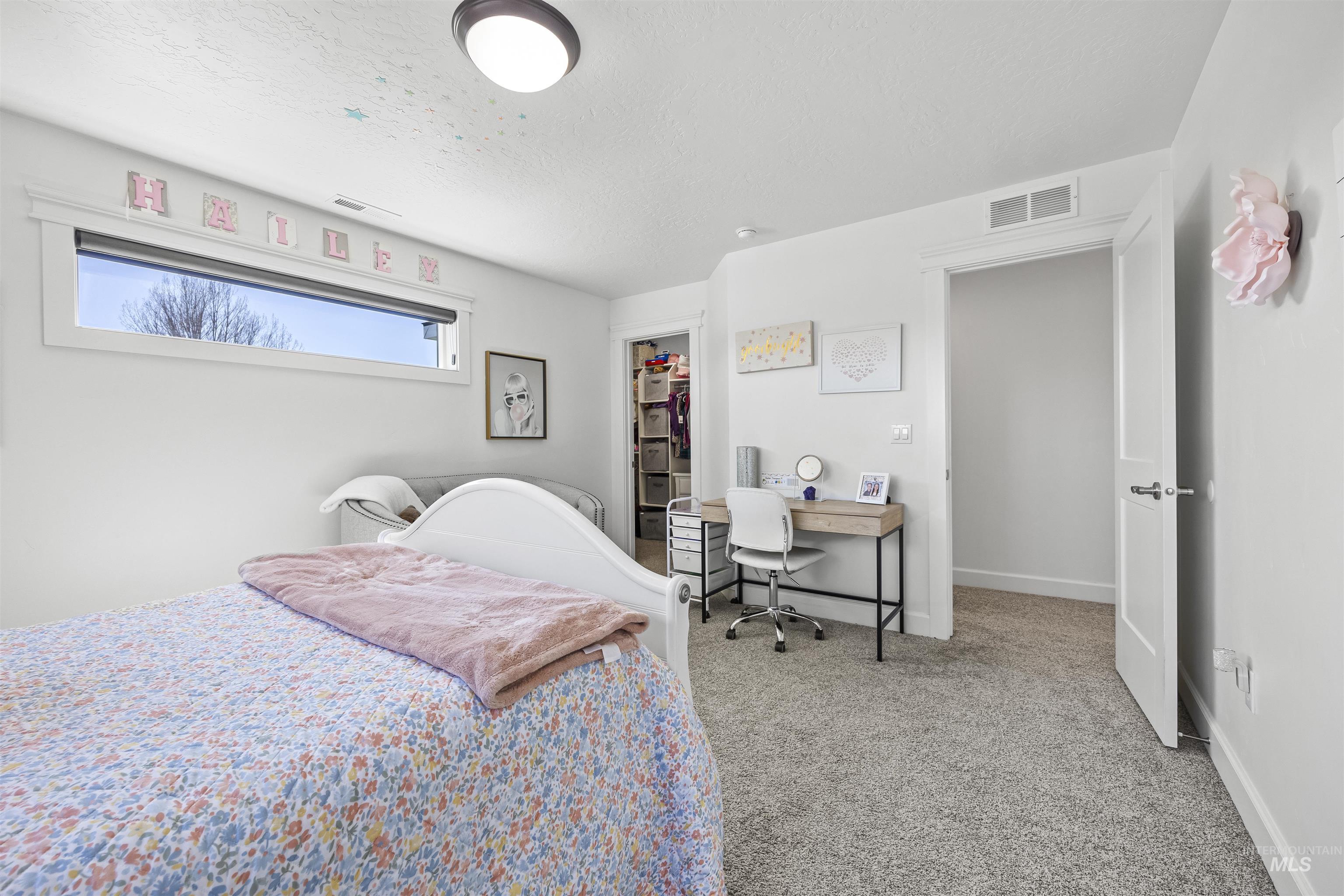 387 Fox Lantern Ct, Middleton, Idaho 83644, 4 Bedrooms, 2.5 Bathrooms, Residential For Sale, Price $689,000,MLS 98973226