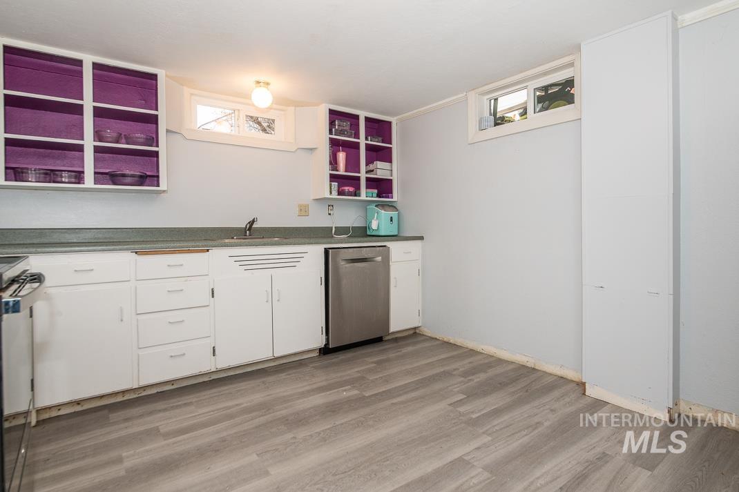 119 S. Holly Street, Nampa, Idaho 83686, 5 Bedrooms, 2 Bathrooms, Residential For Sale, Price $475,000,MLS 98973227