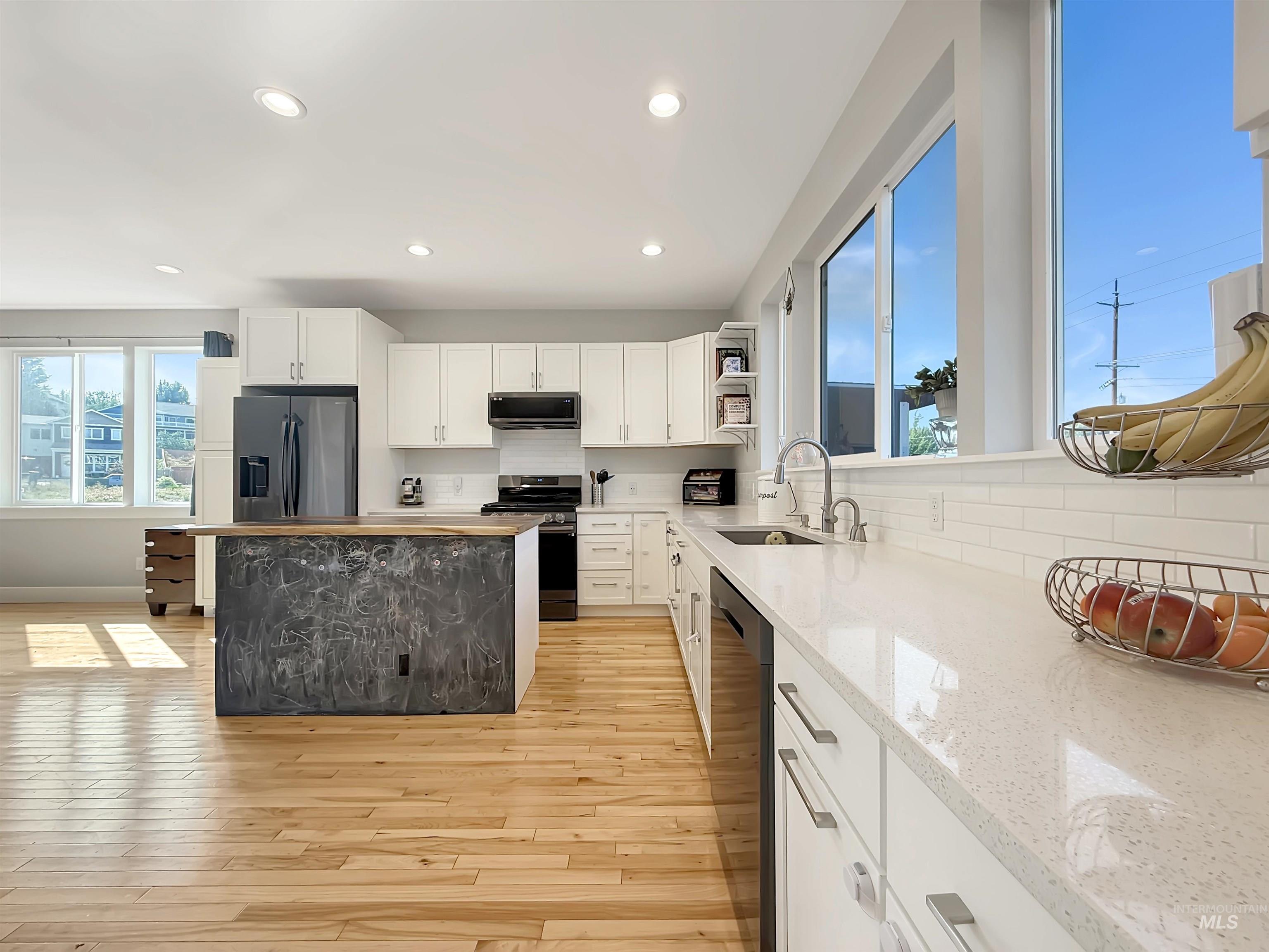 227 Wheatland Ct, Moscow, Idaho 83843, 4 Bedrooms, 2.5 Bathrooms, Residential For Sale, Price $459,000,MLS 98973228