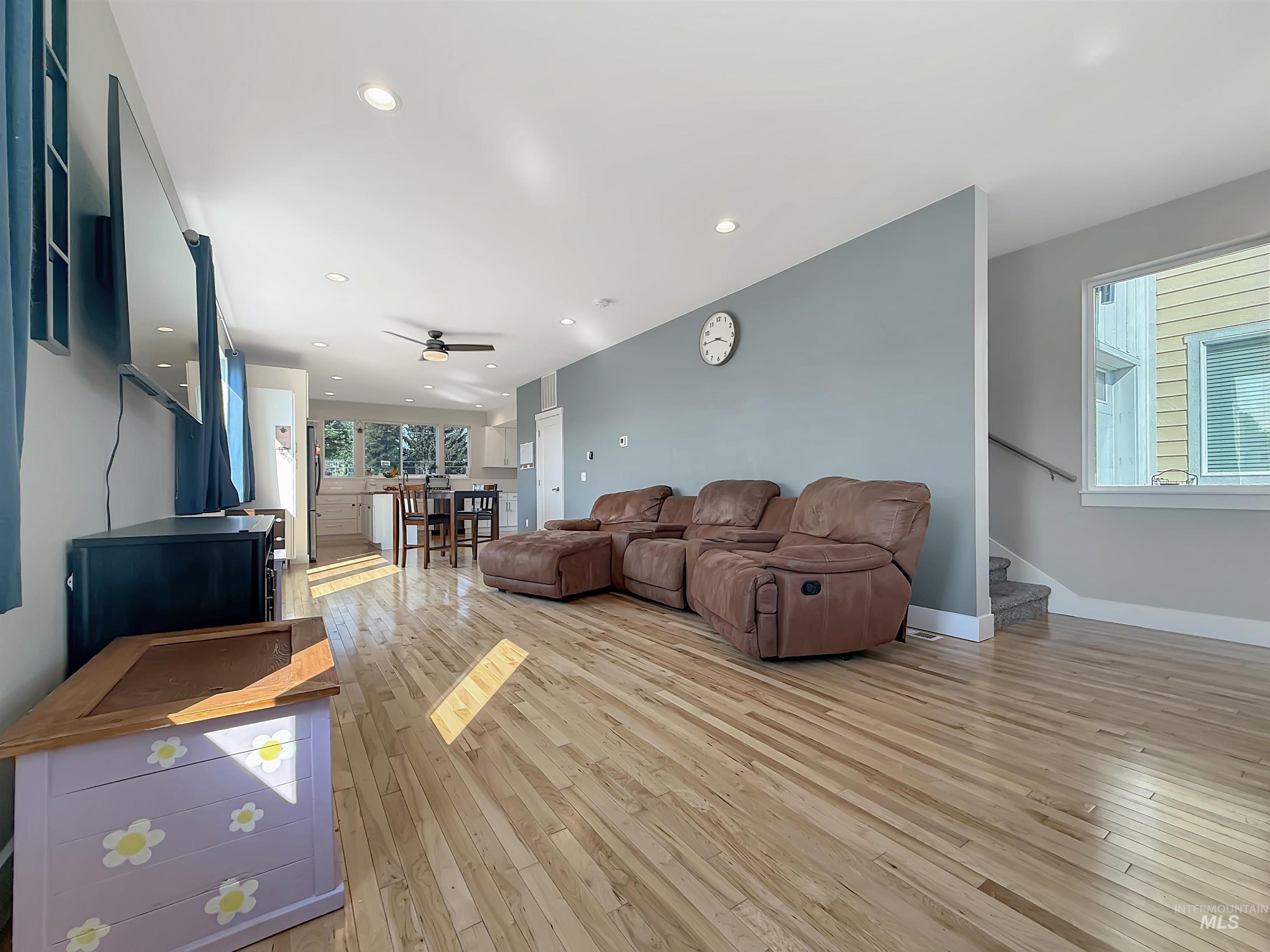 227 Wheatland Ct, Moscow, Idaho 83843, 4 Bedrooms, 2.5 Bathrooms, Residential For Sale, Price $459,000,MLS 98973228