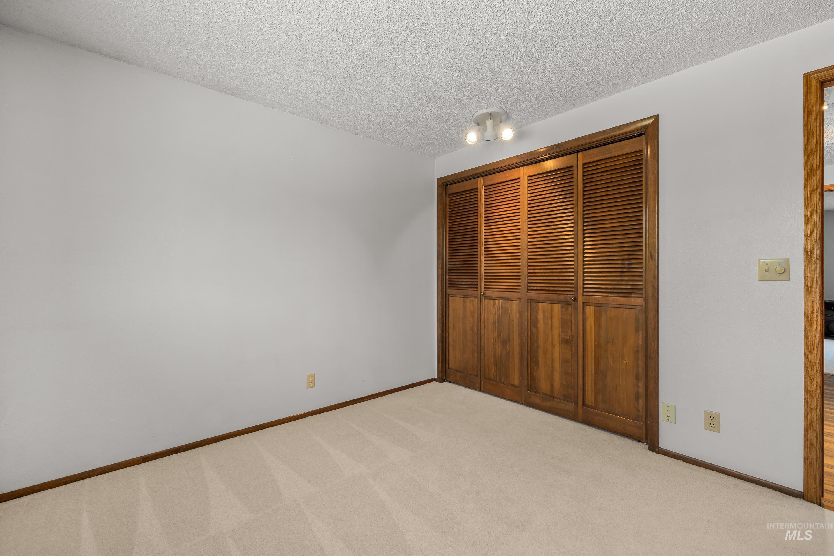 918 N Eagle Hills Way, Eagle, Idaho 83616-5214, 4 Bedrooms, 2 Bathrooms, Residential For Sale, Price $625,000,MLS 98973229