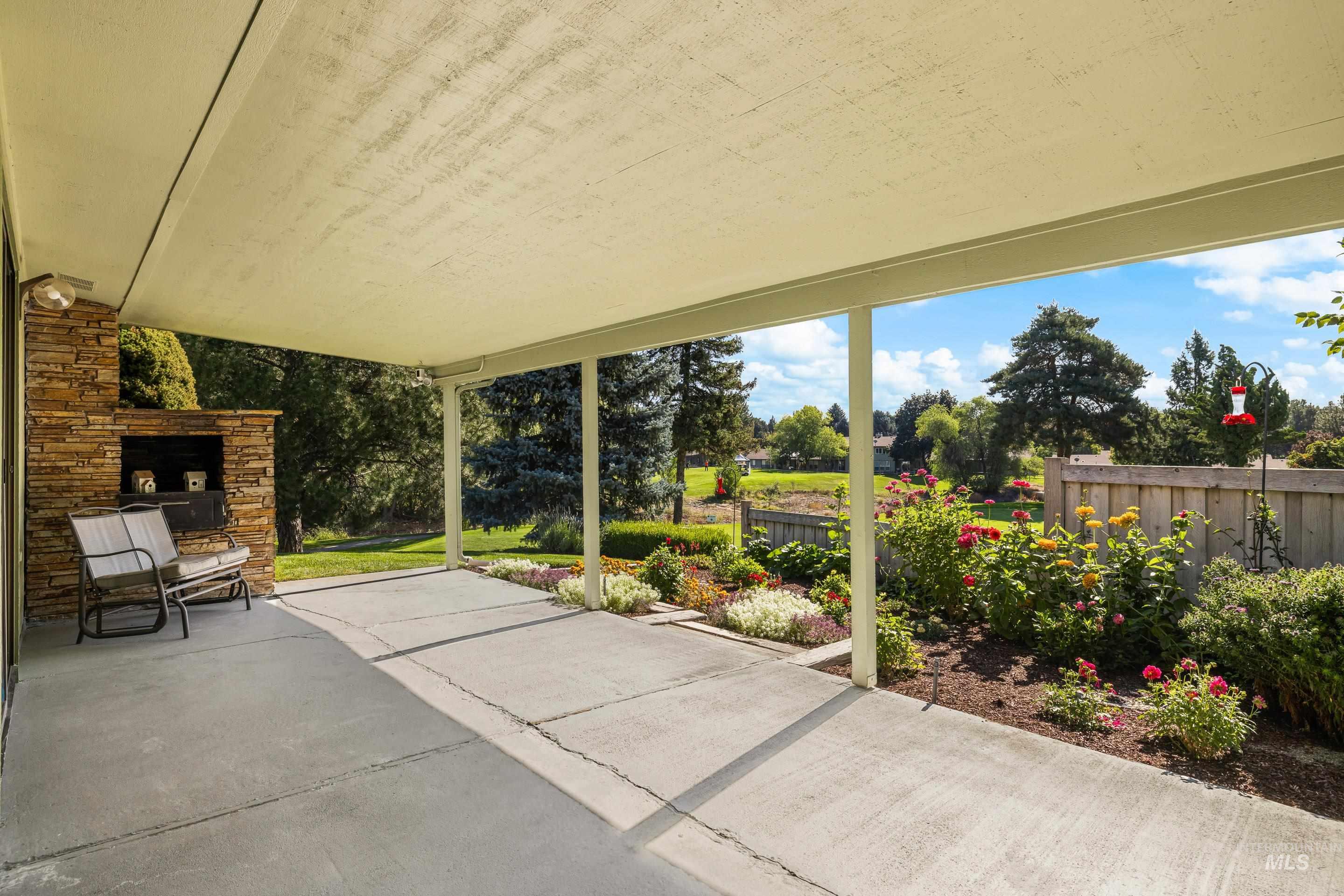 918 N Eagle Hills Way, Eagle, Idaho 83616-5214, 4 Bedrooms, 2 Bathrooms, Residential For Sale, Price $625,000,MLS 98973229