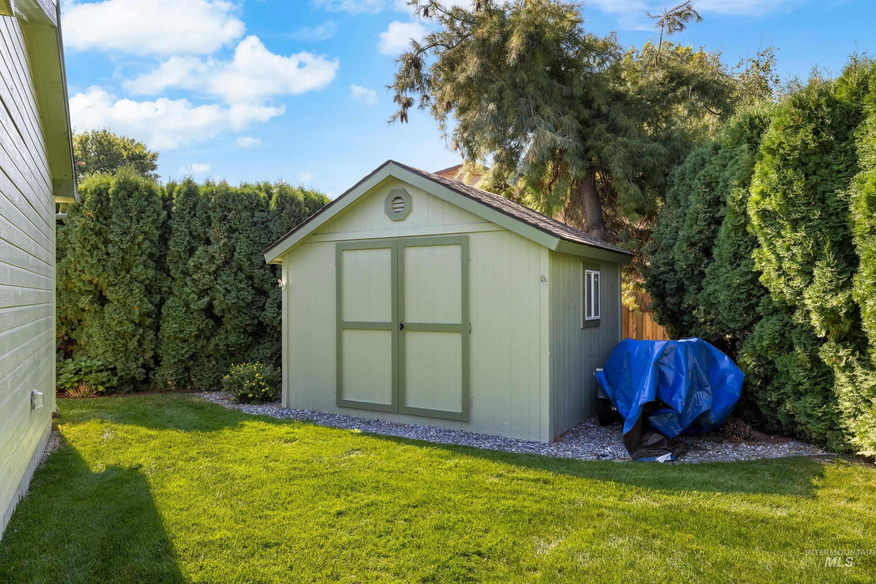 918 N Eagle Hills Way, Eagle, Idaho 83616-5214, 4 Bedrooms, 2 Bathrooms, Residential For Sale, Price $625,000,MLS 98973229