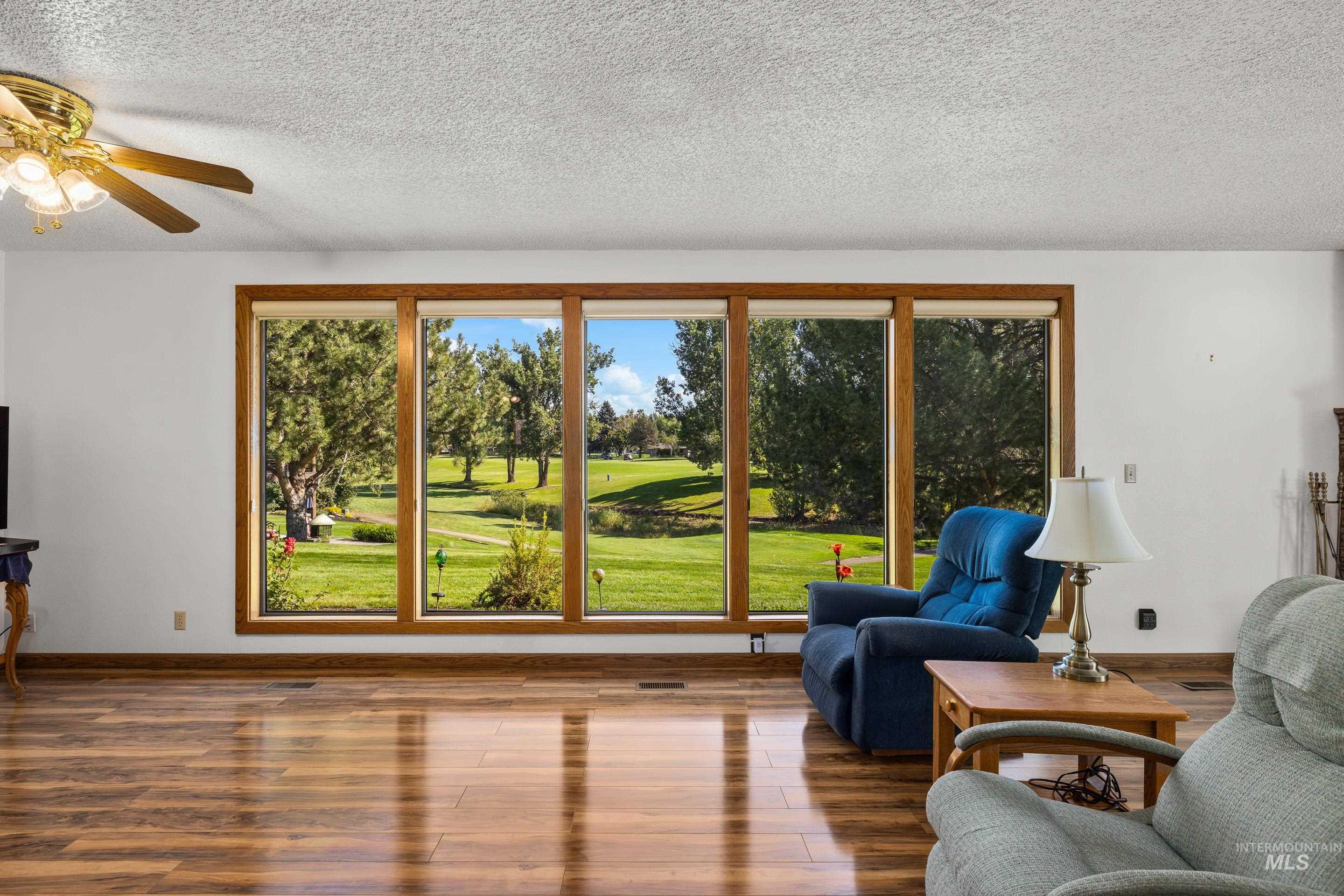 918 N Eagle Hills Way, Eagle, Idaho 83616-5214, 4 Bedrooms, 2 Bathrooms, Residential For Sale, Price $625,000,MLS 98973229