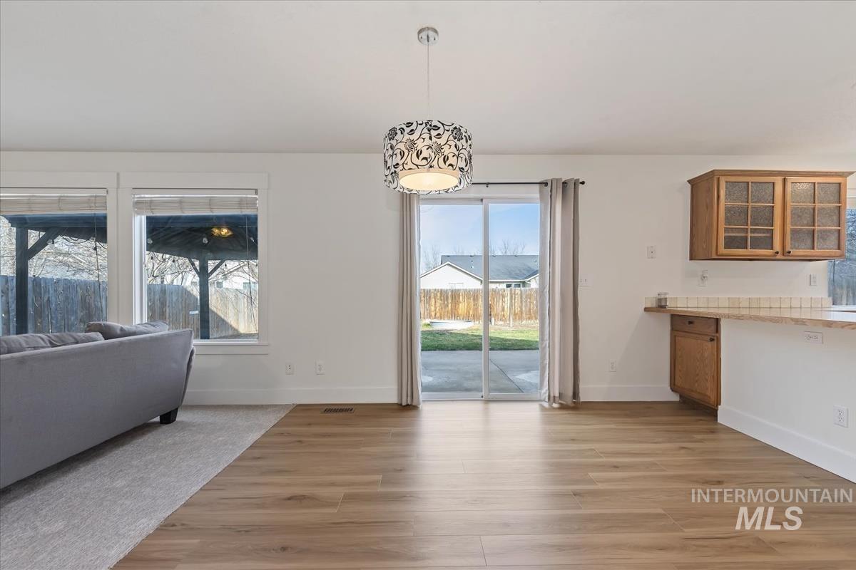 334 E Santiago Dr, Meridian, Idaho 83646, 4 Bedrooms, 2.5 Bathrooms, Residential For Sale, Price $537,499,MLS 98973230