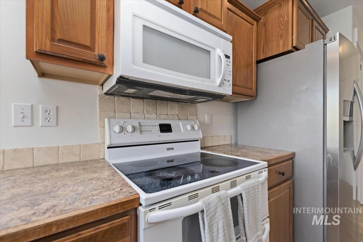 334 E Santiago Dr, Meridian, Idaho 83646, 4 Bedrooms, 2.5 Bathrooms, Residential For Sale, Price $537,499,MLS 98973230