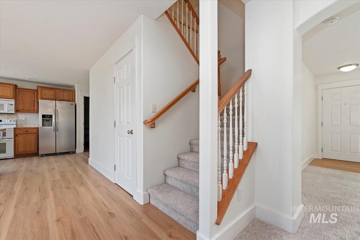 334 E Santiago Dr, Meridian, Idaho 83646, 4 Bedrooms, 2.5 Bathrooms, Residential For Sale, Price $537,499,MLS 98973230