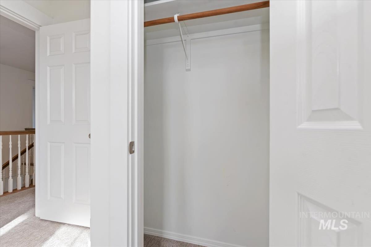 334 E Santiago Dr, Meridian, Idaho 83646, 4 Bedrooms, 2.5 Bathrooms, Residential For Sale, Price $537,499,MLS 98973230