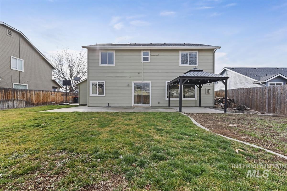 334 E Santiago Dr, Meridian, Idaho 83646, 4 Bedrooms, 2.5 Bathrooms, Residential For Sale, Price $537,499,MLS 98973230