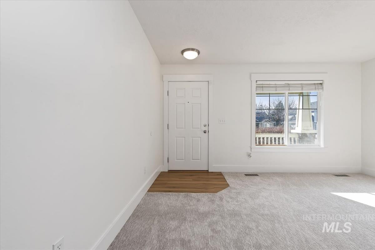 334 E Santiago Dr, Meridian, Idaho 83646, 4 Bedrooms, 2.5 Bathrooms, Residential For Sale, Price $537,499,MLS 98973230